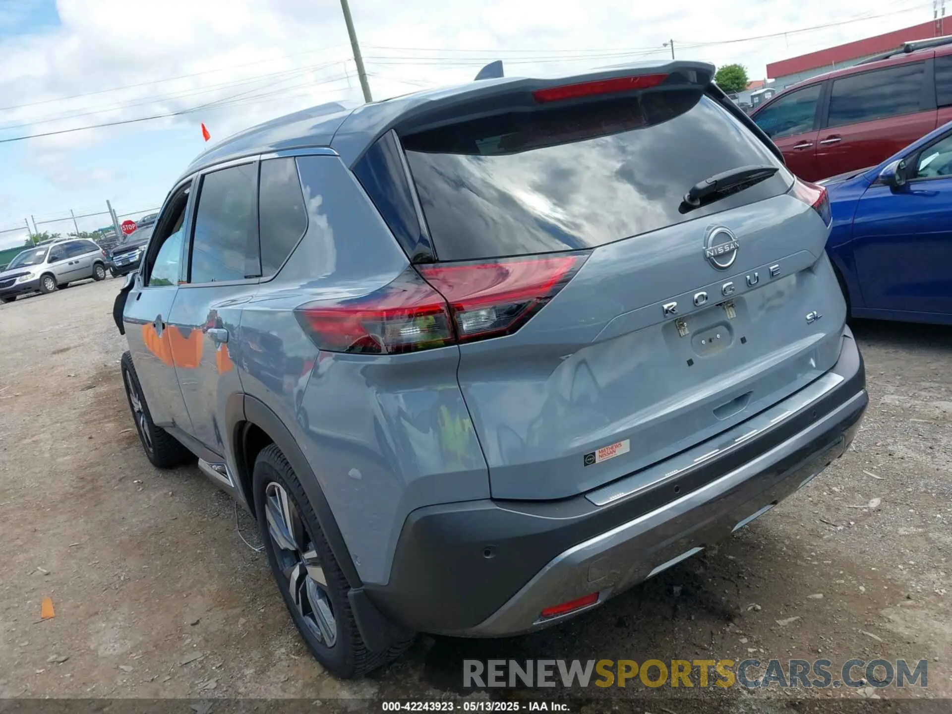 3 Photograph of a damaged car 5N1BT3CA4NC708940 NISSAN ROGUE 2022