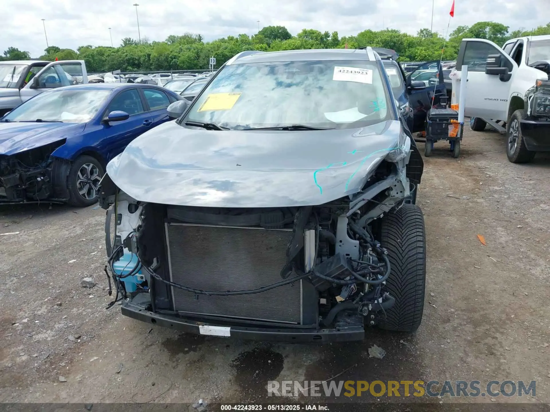 6 Photograph of a damaged car 5N1BT3CA4NC708940 NISSAN ROGUE 2022