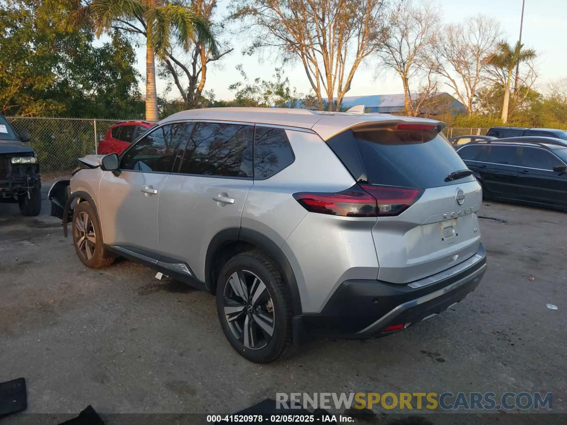 3 Photograph of a damaged car 5N1BT3CA4NC718030 NISSAN ROGUE 2022