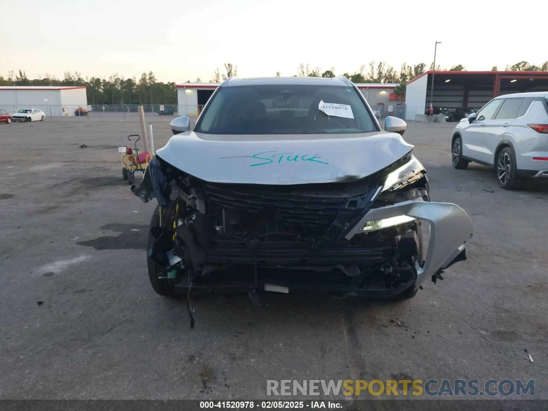 6 Photograph of a damaged car 5N1BT3CA4NC718030 NISSAN ROGUE 2022