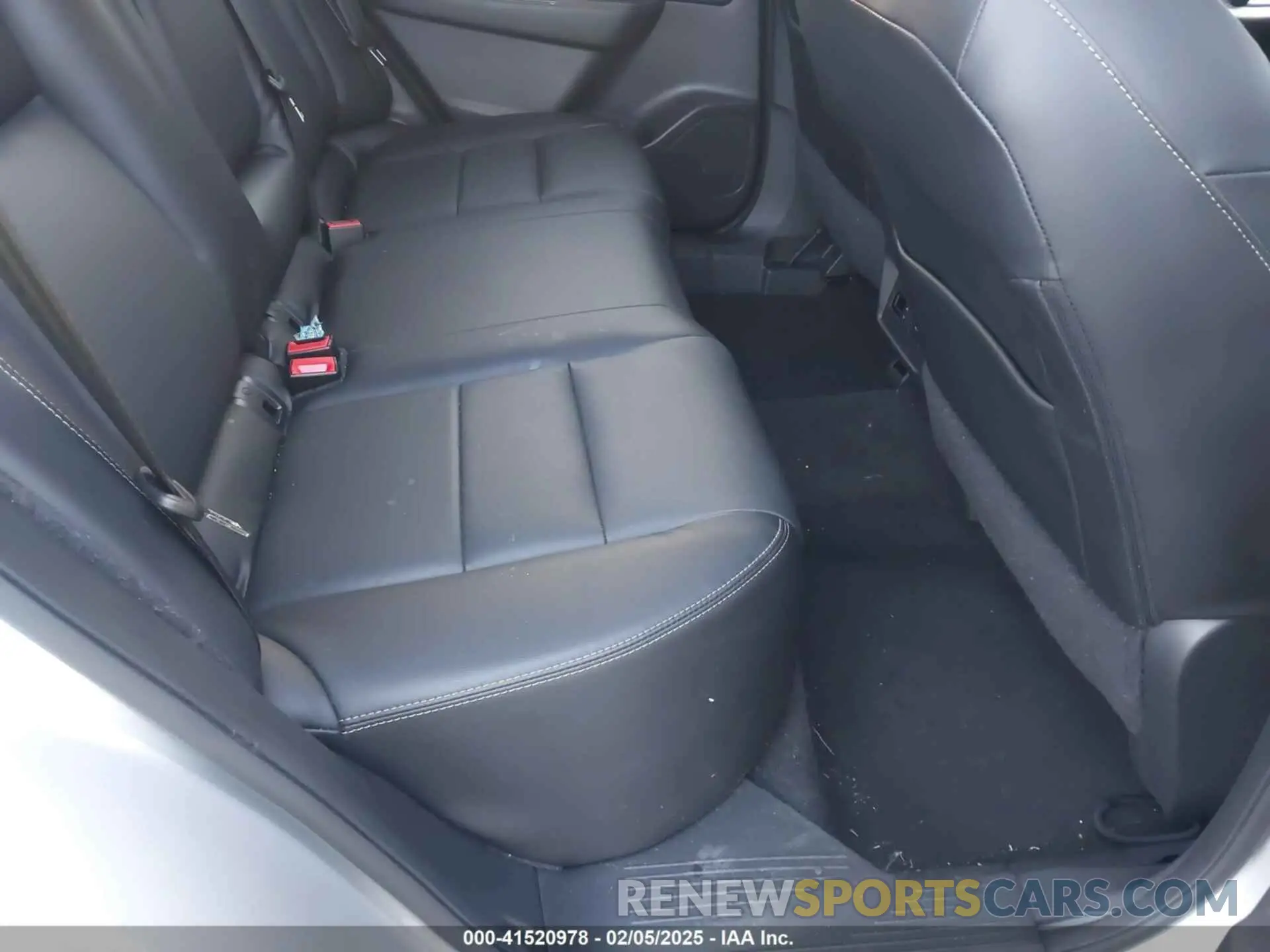 8 Photograph of a damaged car 5N1BT3CA4NC718030 NISSAN ROGUE 2022