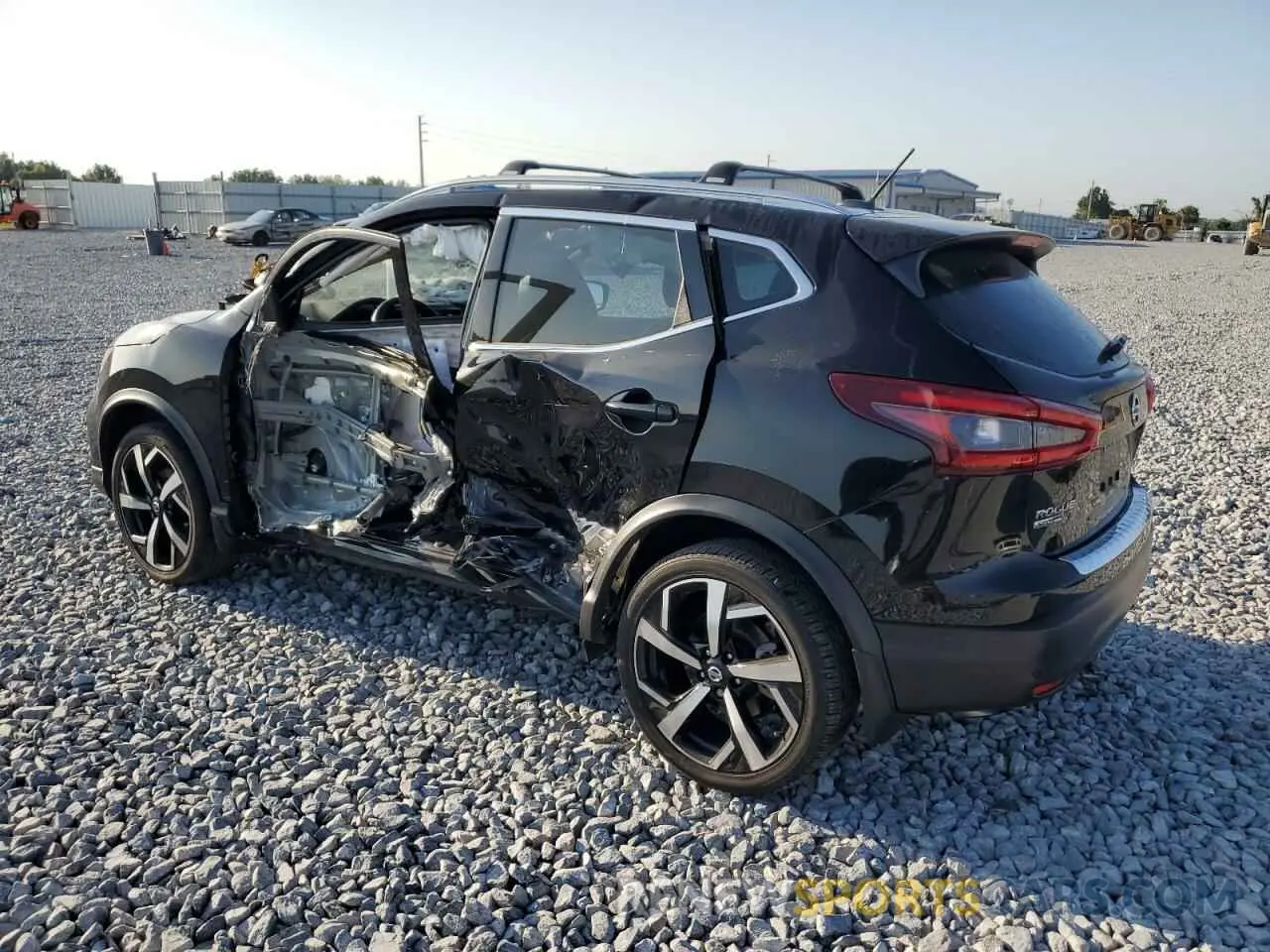 2 Photograph of a damaged car JN1BJ1CV4NW351780 NISSAN ROGUE 2022