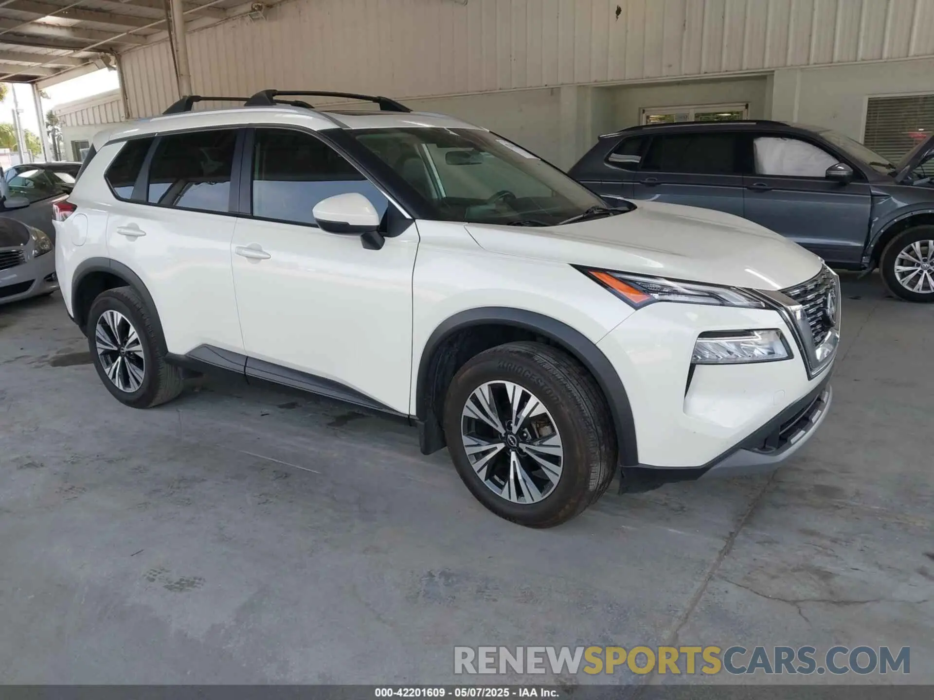 1 Photograph of a damaged car JN8BT3BA6NW042902 NISSAN ROGUE 2022
