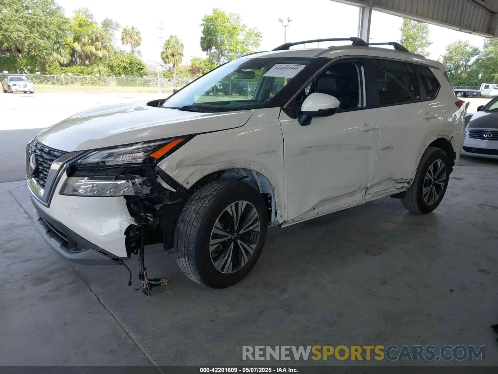 2 Photograph of a damaged car JN8BT3BA6NW042902 NISSAN ROGUE 2022