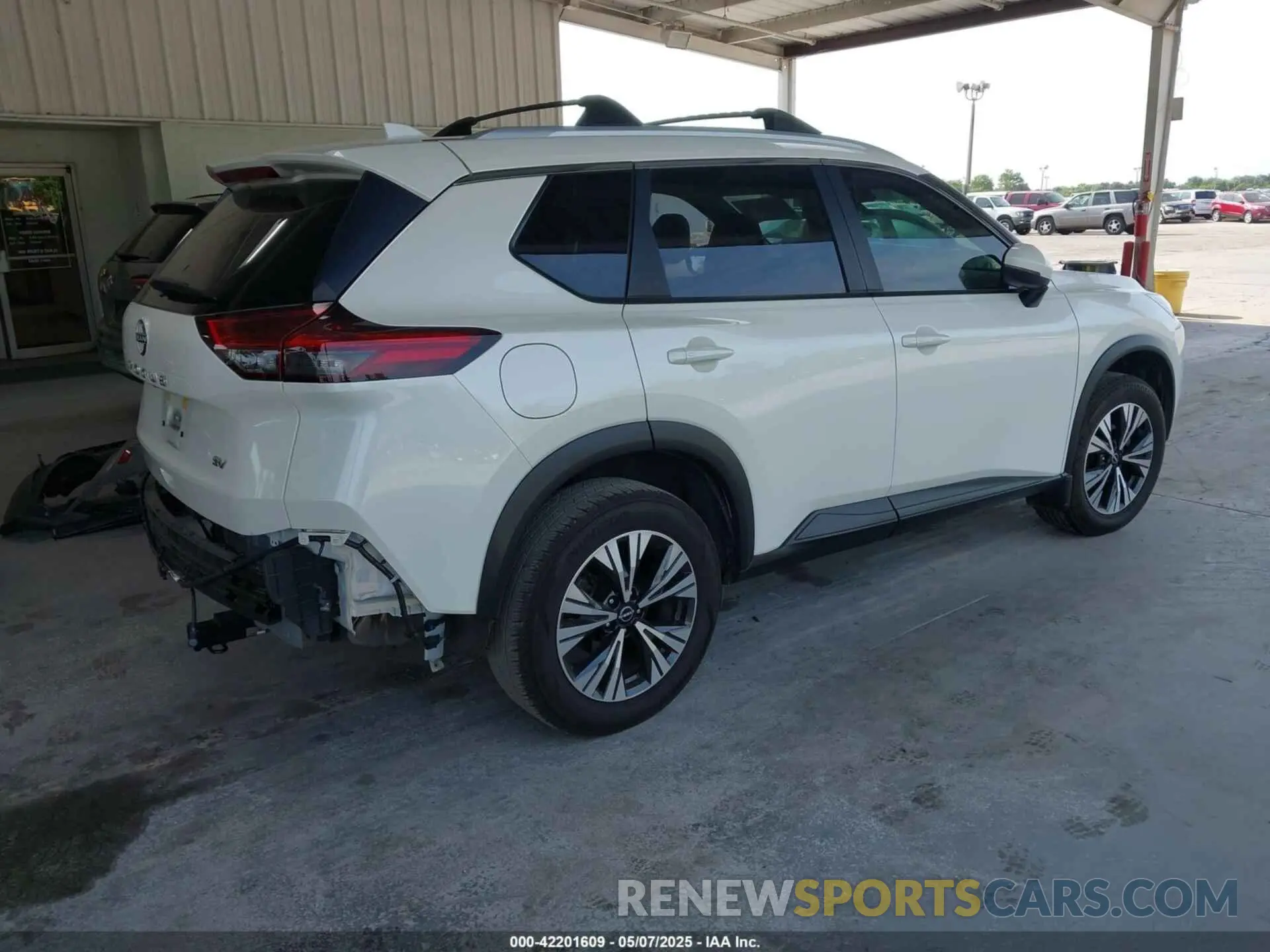 4 Photograph of a damaged car JN8BT3BA6NW042902 NISSAN ROGUE 2022