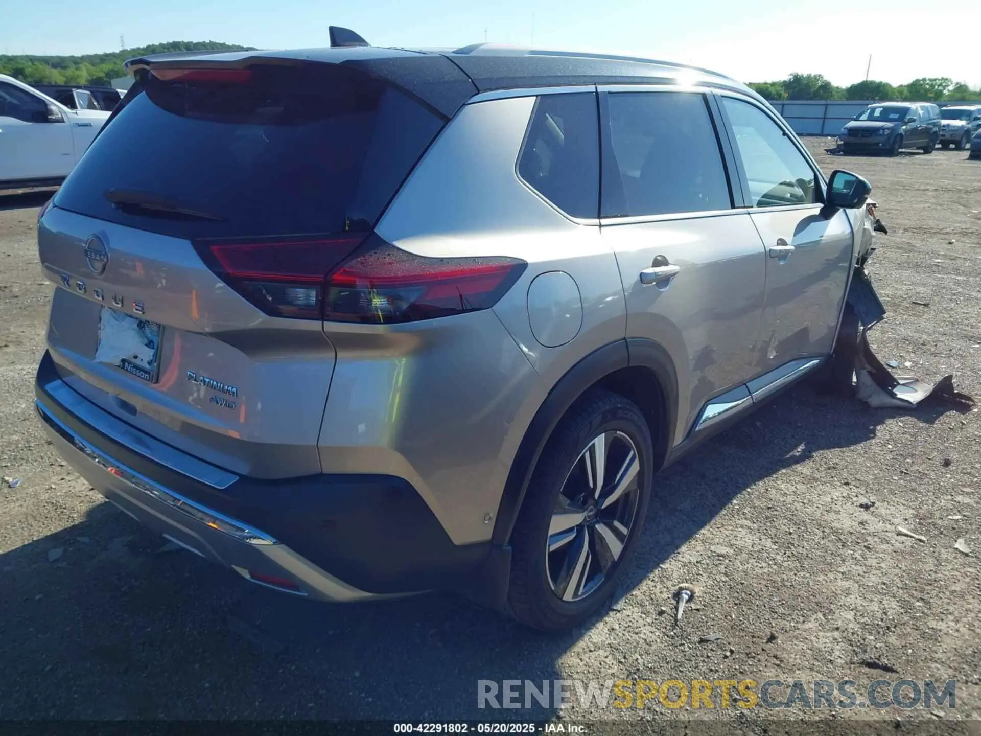 4 Photograph of a damaged car JN8BT3DD7NW275131 NISSAN ROGUE 2022