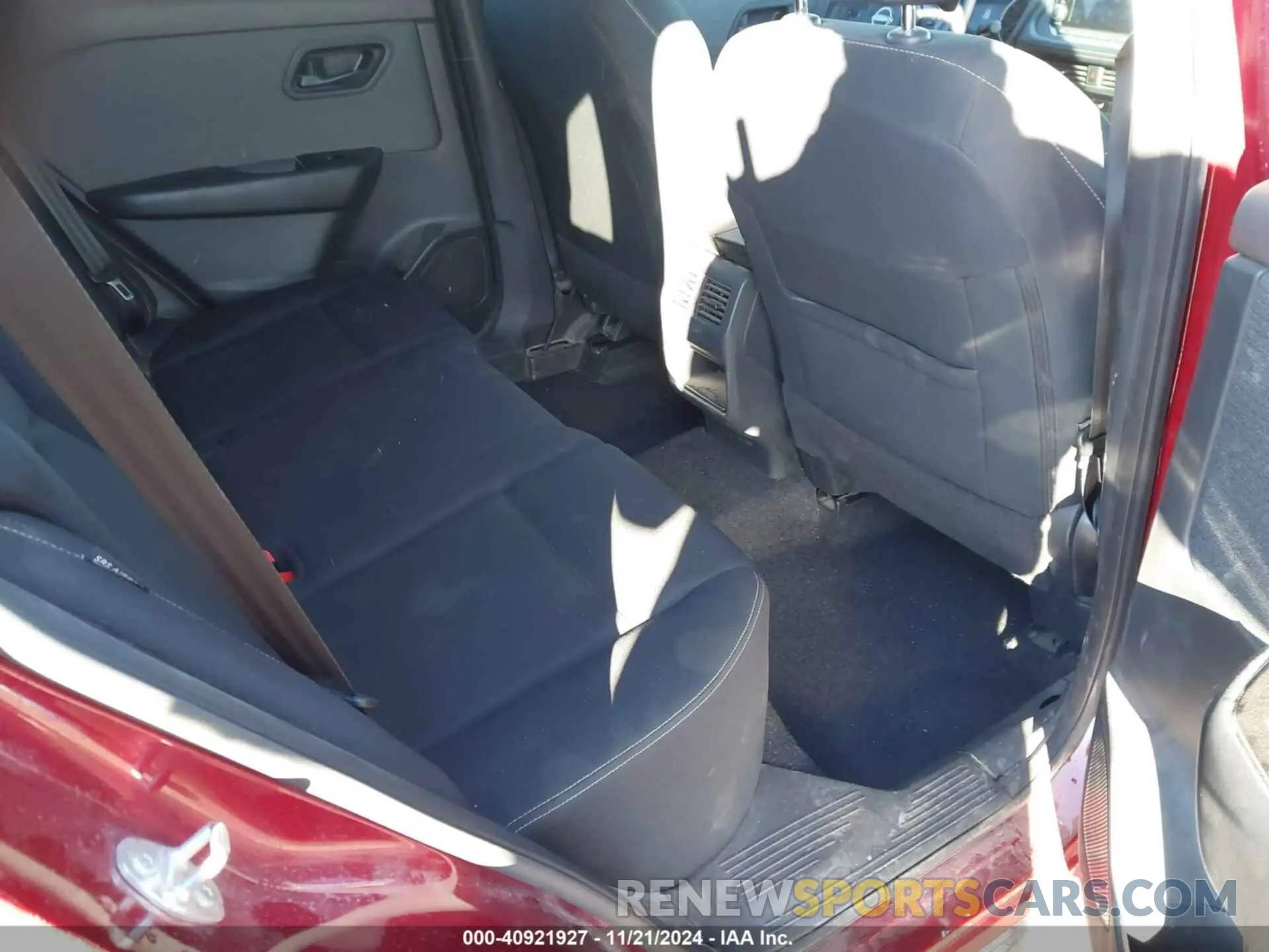 8 Photograph of a damaged car 5N1BT3AA3PC923795 NISSAN ROGUE 2023