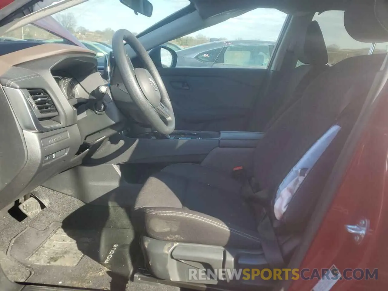 7 Photograph of a damaged car 5N1BT3AA3PC945621 NISSAN ROGUE 2023