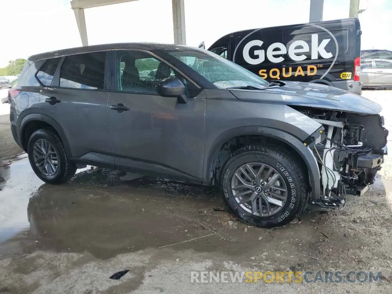 4 Photograph of a damaged car 5N1BT3AA5PC870890 NISSAN ROGUE 2023