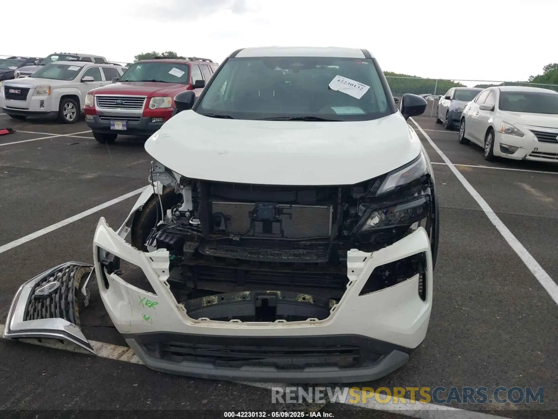 12 Photograph of a damaged car 5N1BT3AA5PC884529 NISSAN ROGUE 2023
