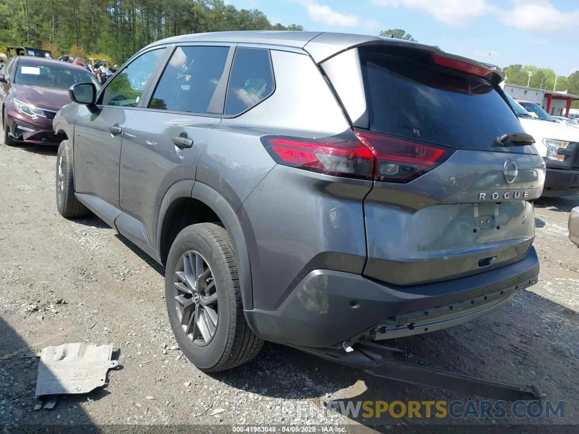 3 Photograph of a damaged car 5N1BT3AA7PC893183 NISSAN ROGUE 2023