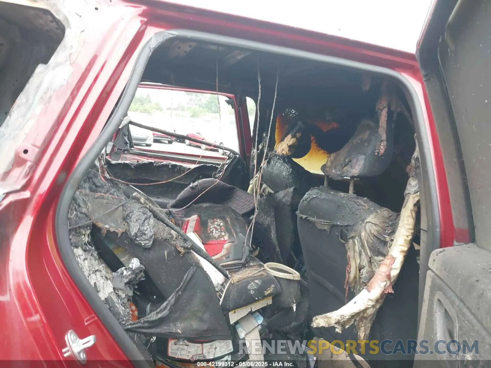 8 Photograph of a damaged car 5N1BT3AB1PC932598 NISSAN ROGUE 2023