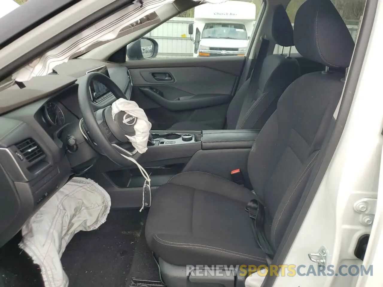 7 Photograph of a damaged car 5N1BT3AB1PC939115 NISSAN ROGUE 2023