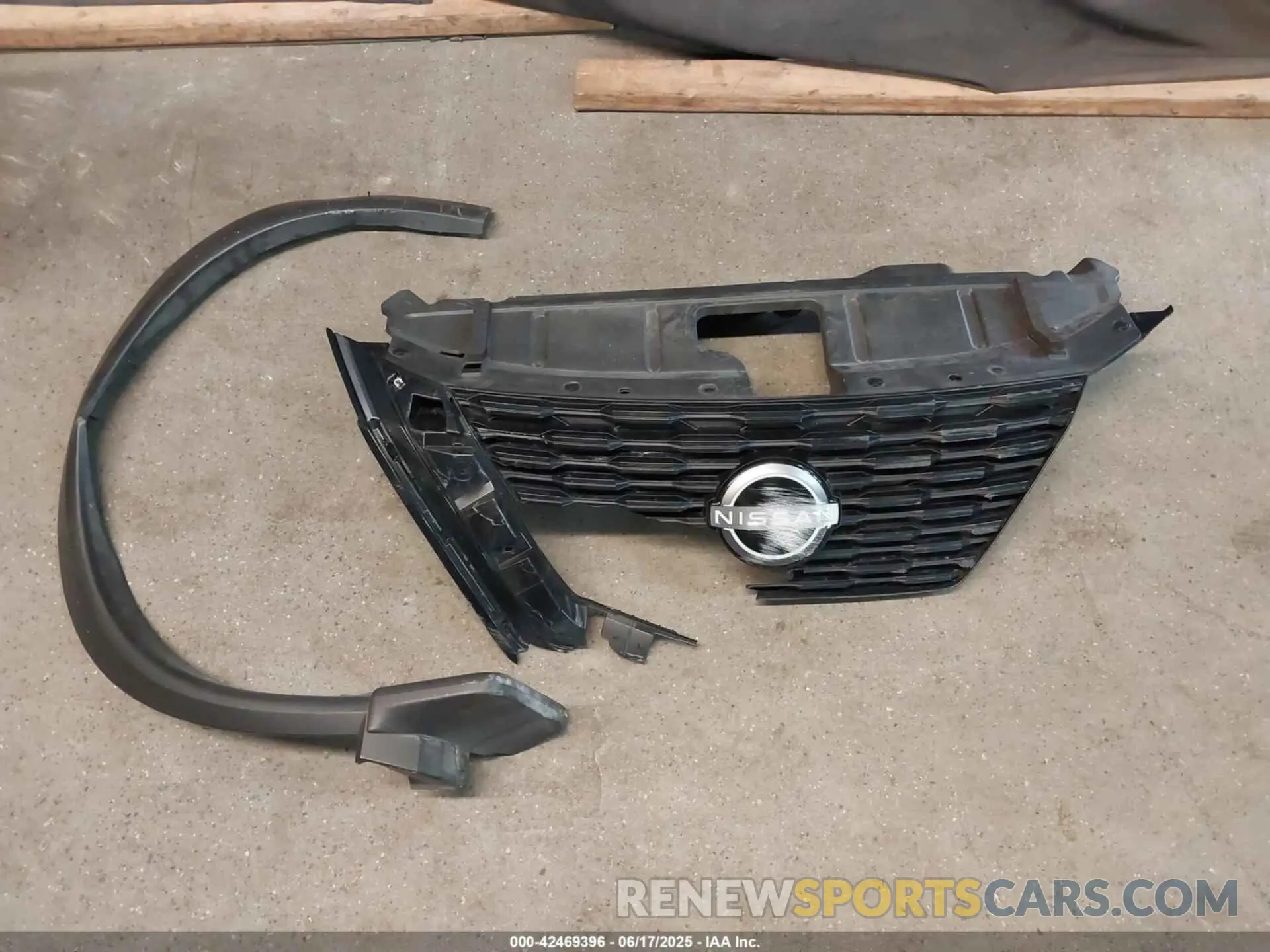 12 Photograph of a damaged car 5N1BT3AB2PC939334 NISSAN ROGUE 2023