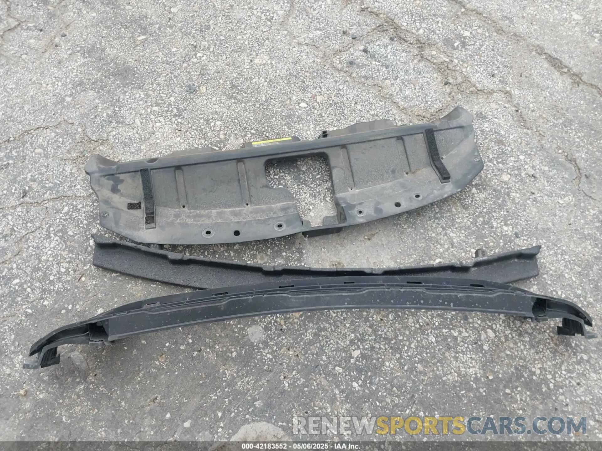 12 Photograph of a damaged car 5N1BT3AB3PC894310 NISSAN ROGUE 2023