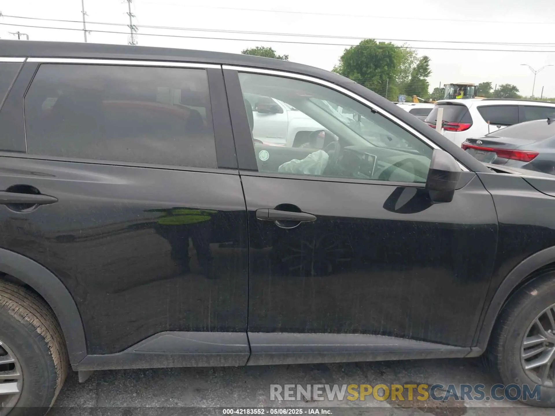 14 Photograph of a damaged car 5N1BT3AB3PC894310 NISSAN ROGUE 2023