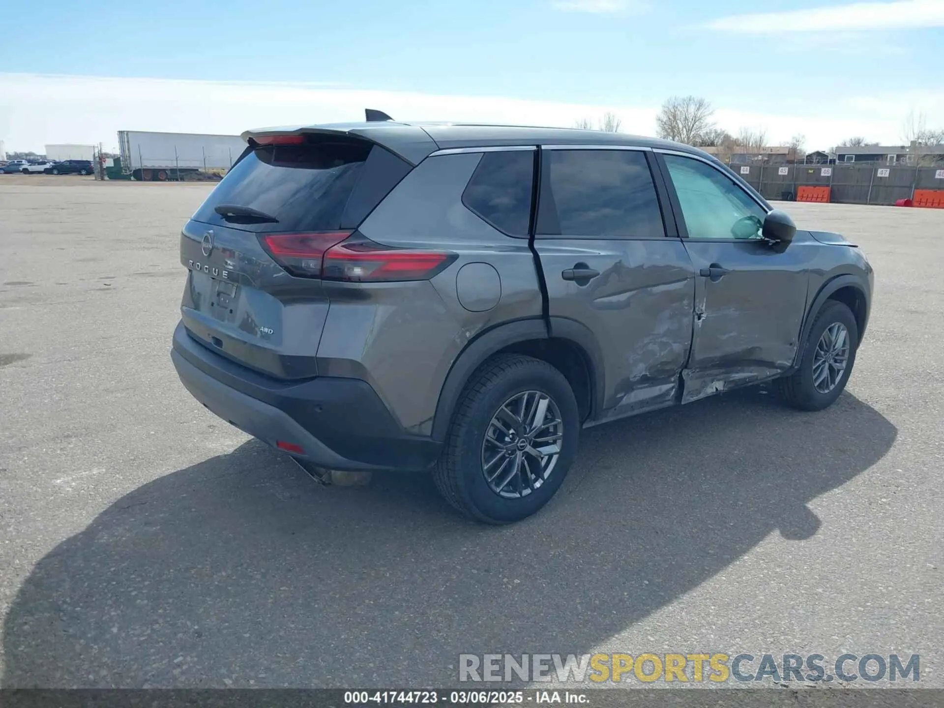 4 Фотография поврежденного автомобиля 5N1BT3AB3PC906830 NISSAN ROGUE 2023