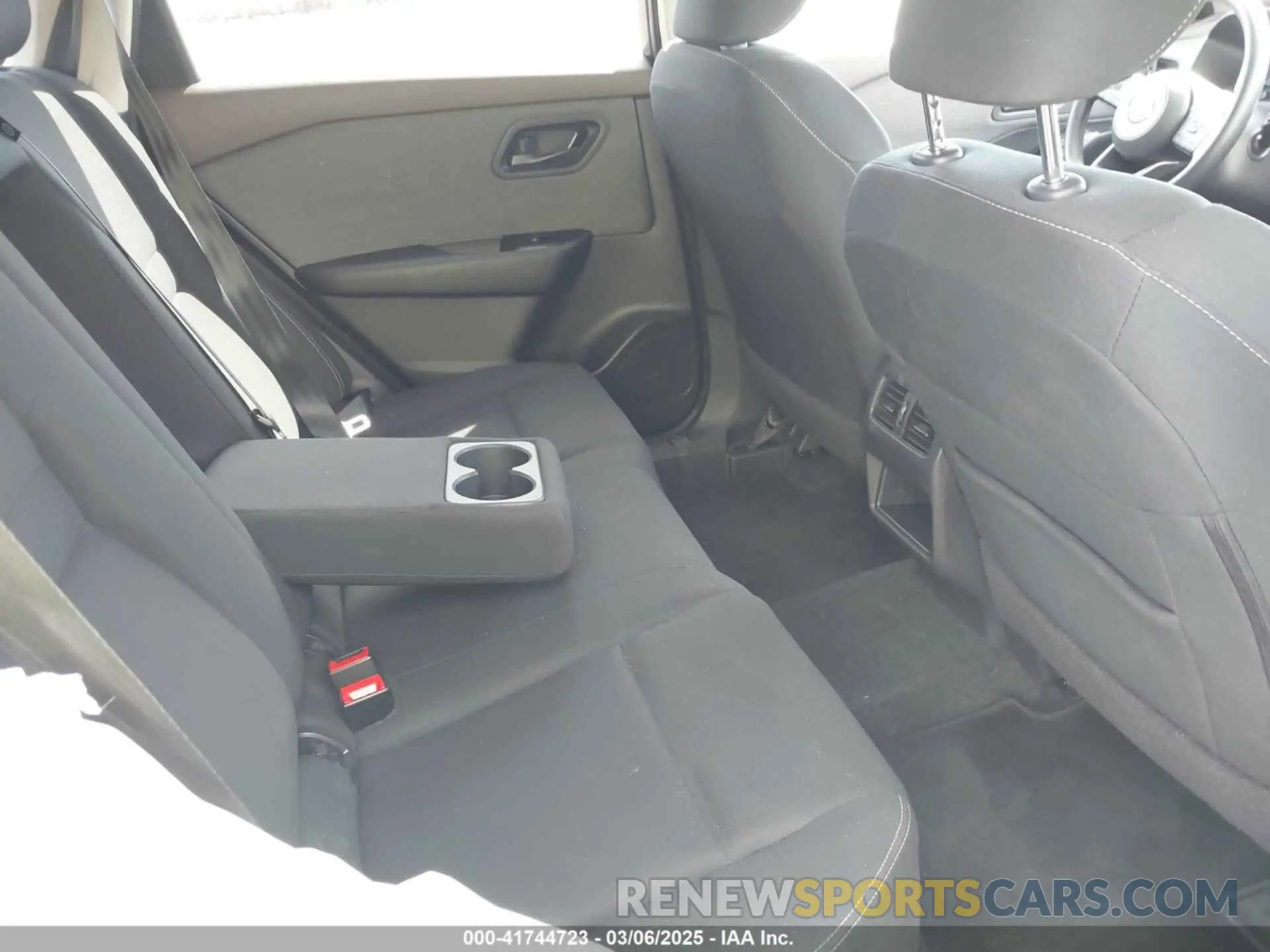 8 Фотография поврежденного автомобиля 5N1BT3AB3PC906830 NISSAN ROGUE 2023