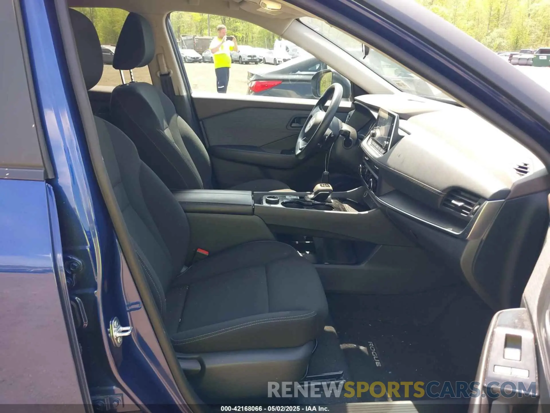 5 Photograph of a damaged car 5N1BT3AB7PC918866 NISSAN ROGUE 2023