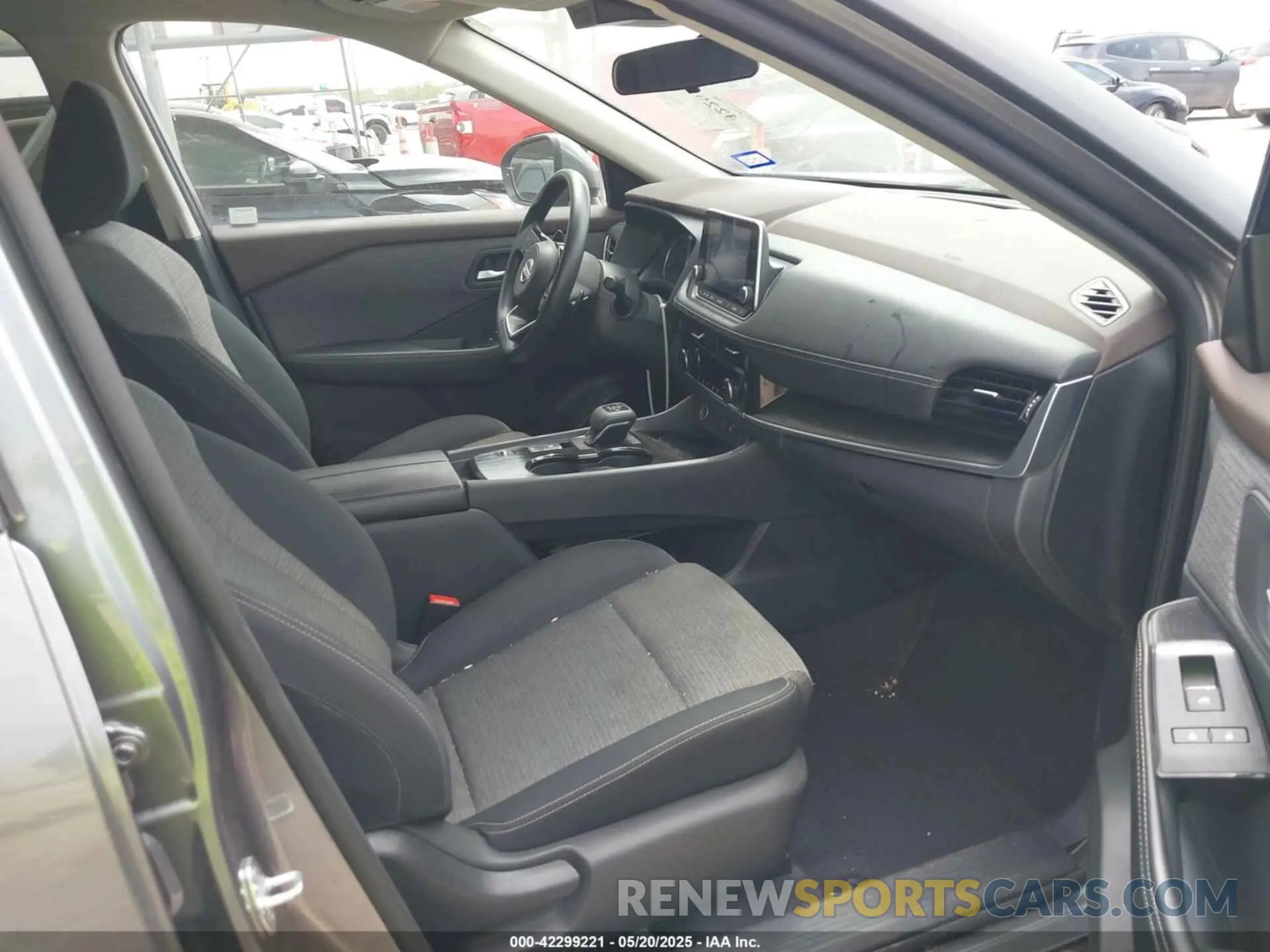 5 Photograph of a damaged car 5N1BT3BA0PC692921 NISSAN ROGUE 2023