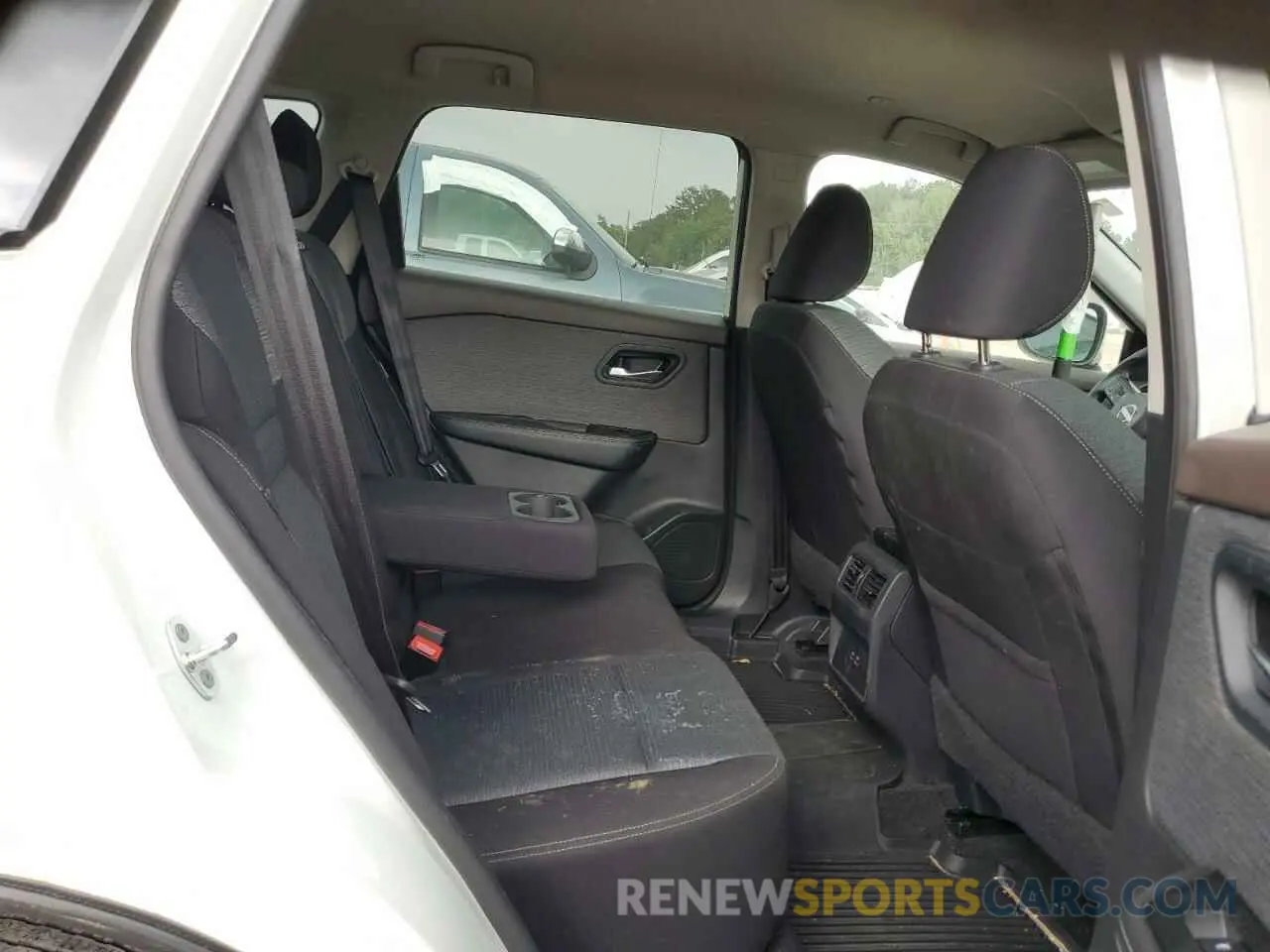10 Photograph of a damaged car 5N1BT3BA0PC818792 NISSAN ROGUE 2023