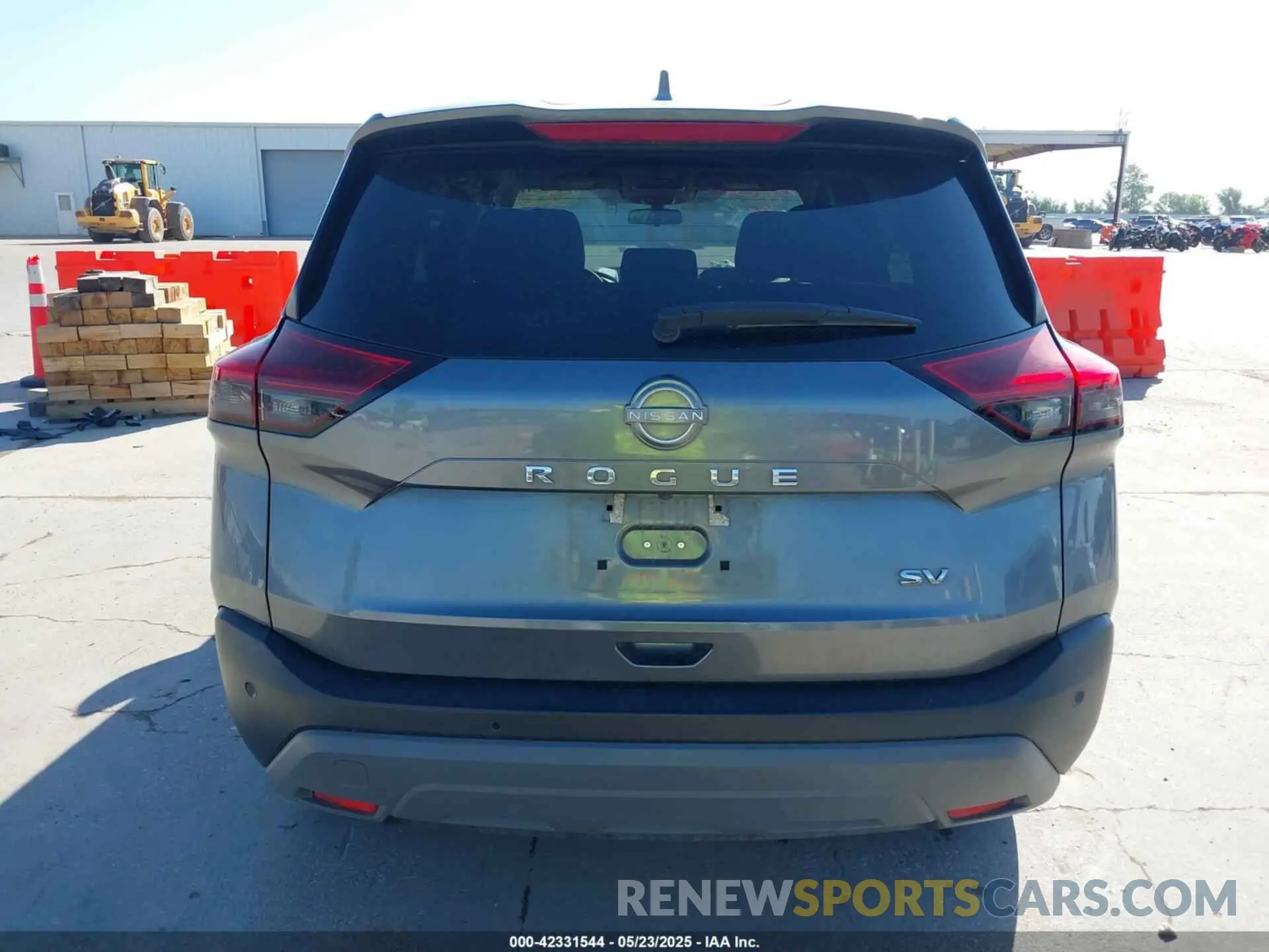17 Photograph of a damaged car 5N1BT3BA0PC845555 NISSAN ROGUE 2023