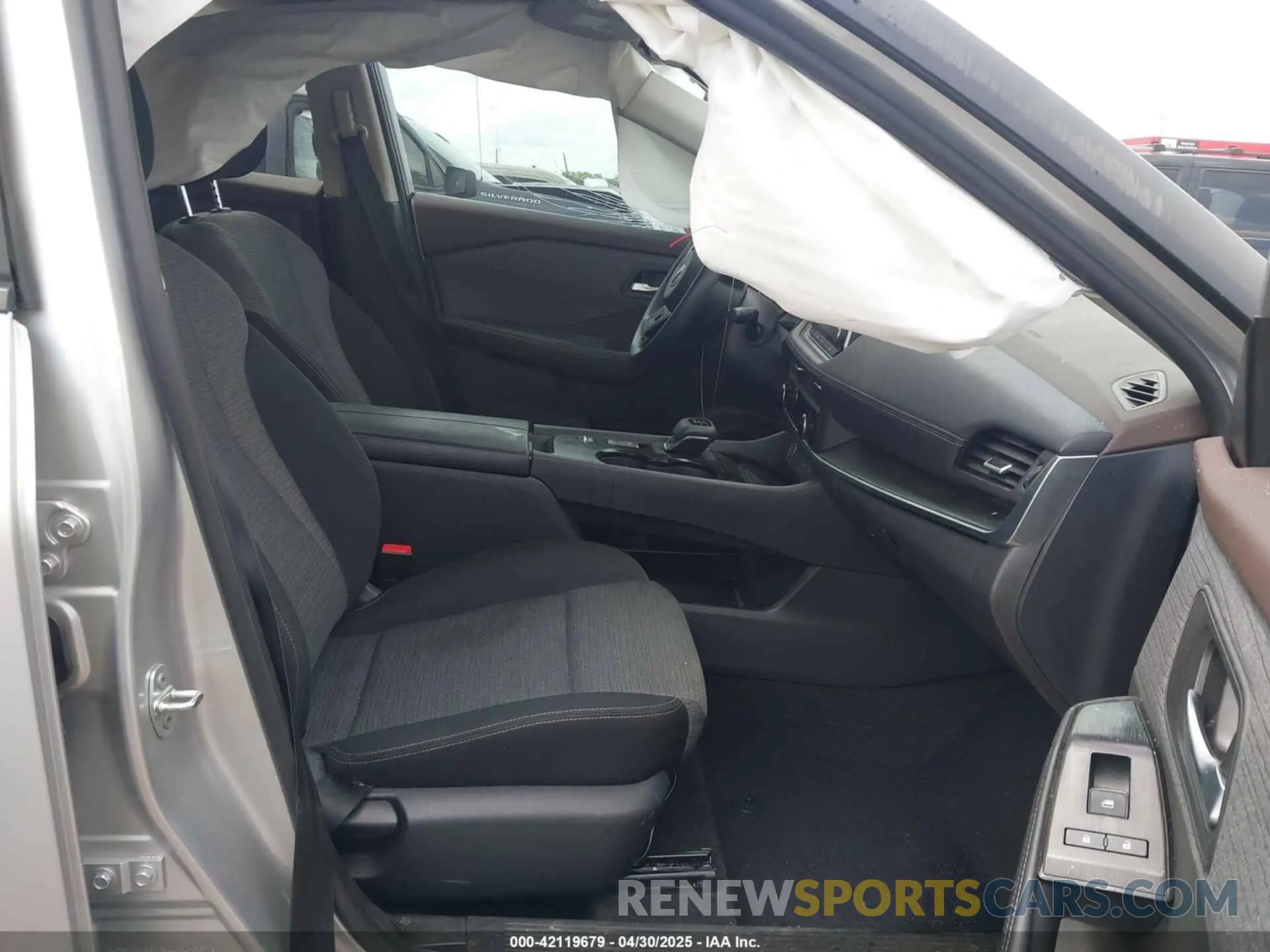 5 Photograph of a damaged car 5N1BT3BA3PC841757 NISSAN ROGUE 2023