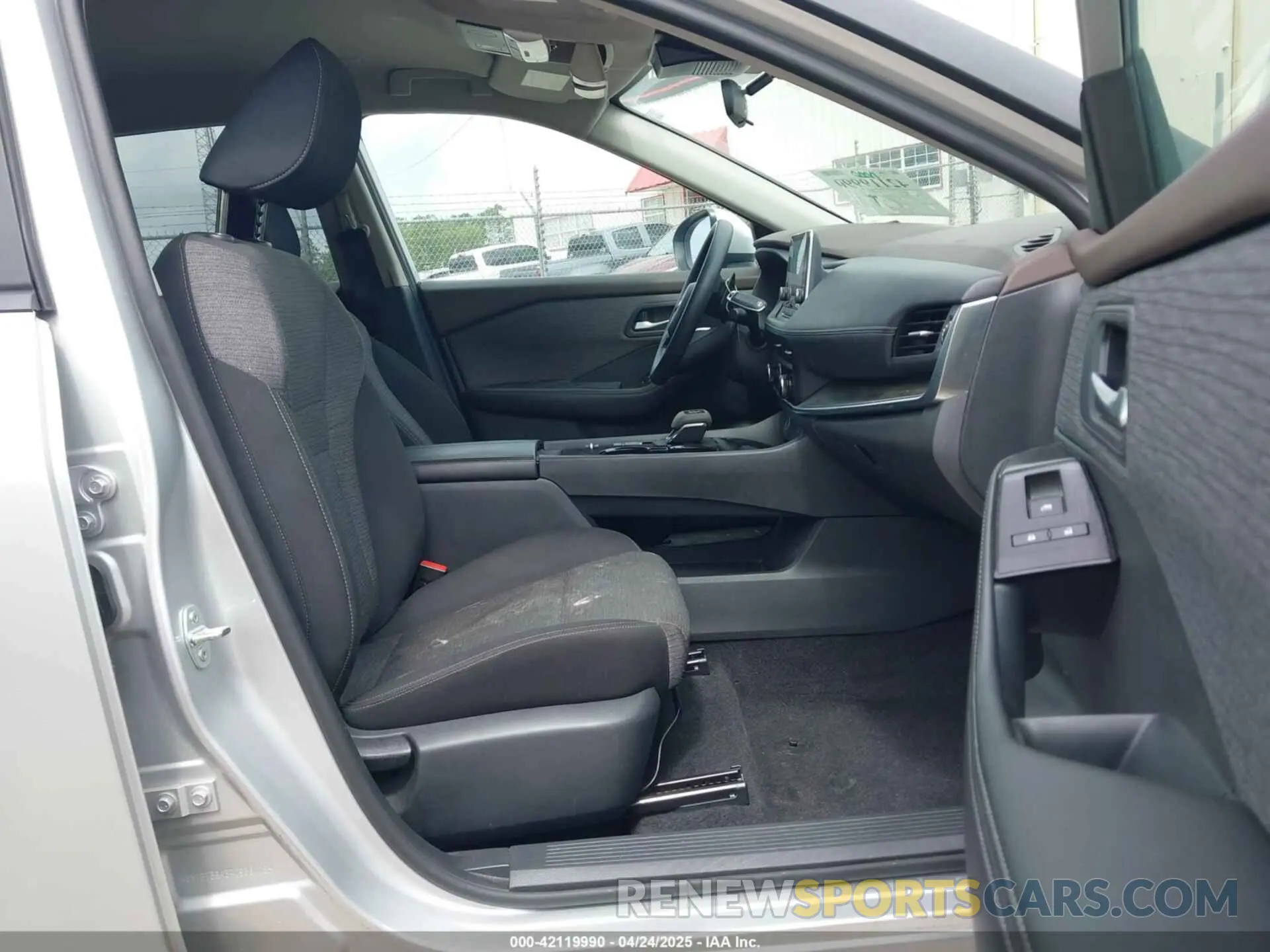 5 Фотография поврежденного автомобиля 5N1BT3BA3PC936125 NISSAN ROGUE 2023