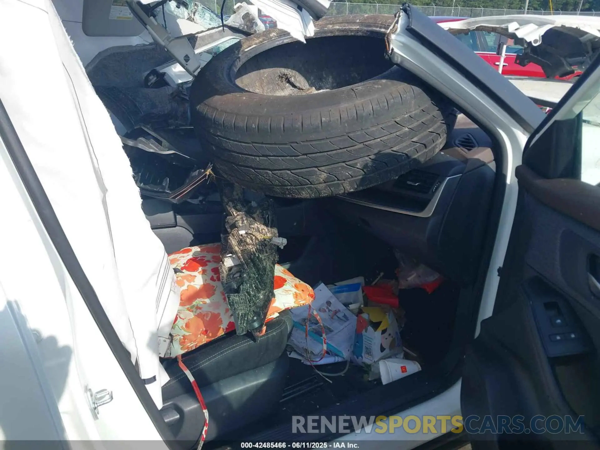 5 Photograph of a damaged car 5N1BT3BA4PC795713 NISSAN ROGUE 2023