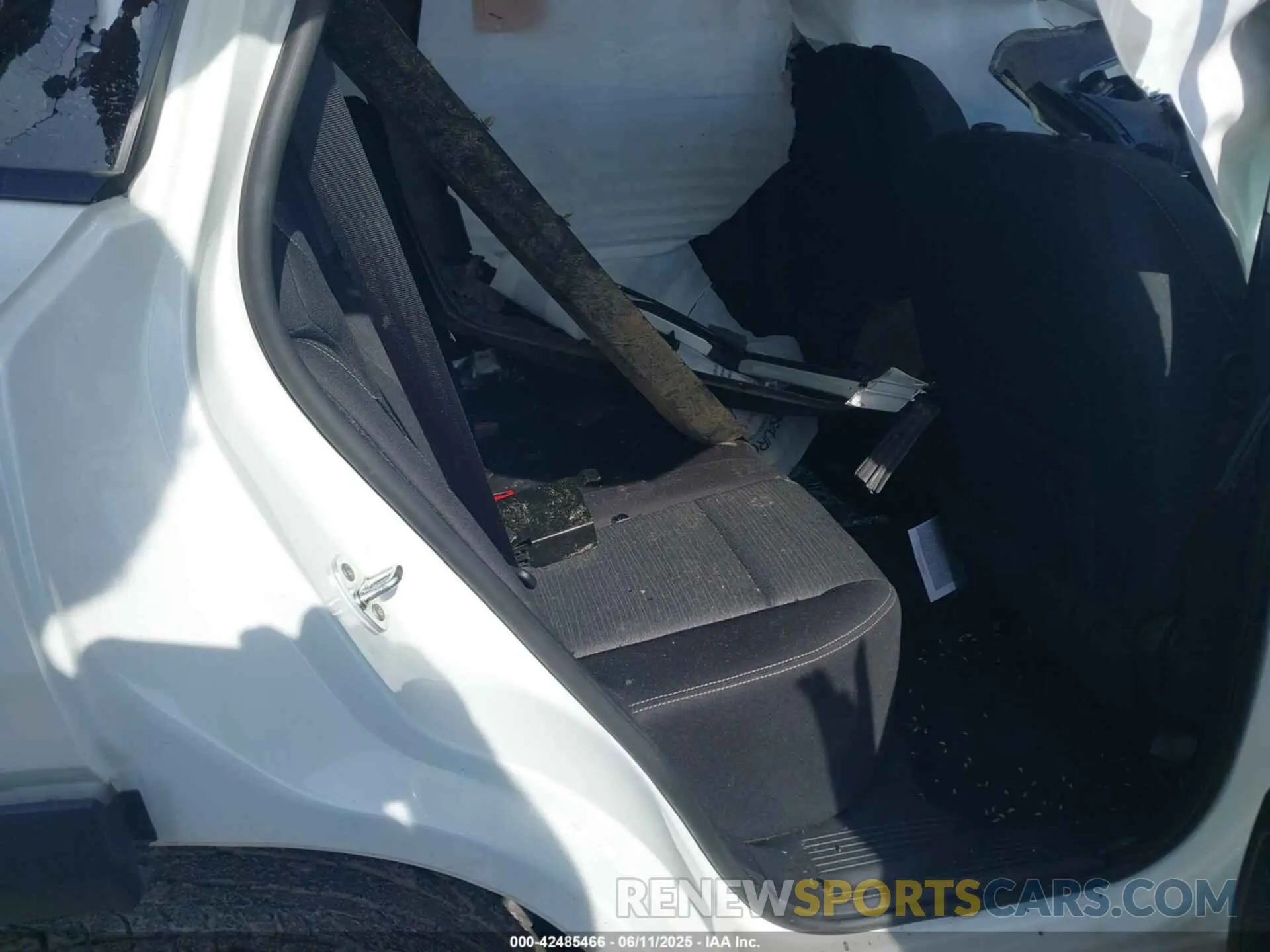 8 Photograph of a damaged car 5N1BT3BA4PC795713 NISSAN ROGUE 2023