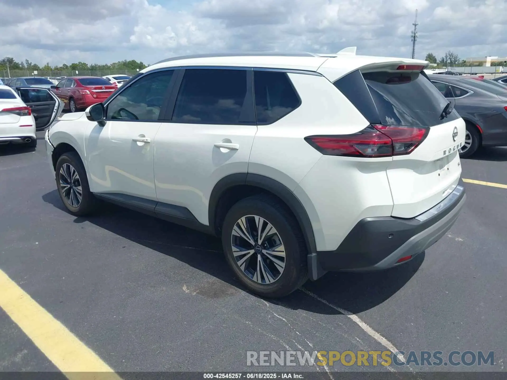 3 Photograph of a damaged car 5N1BT3BA4PC879059 NISSAN ROGUE 2023