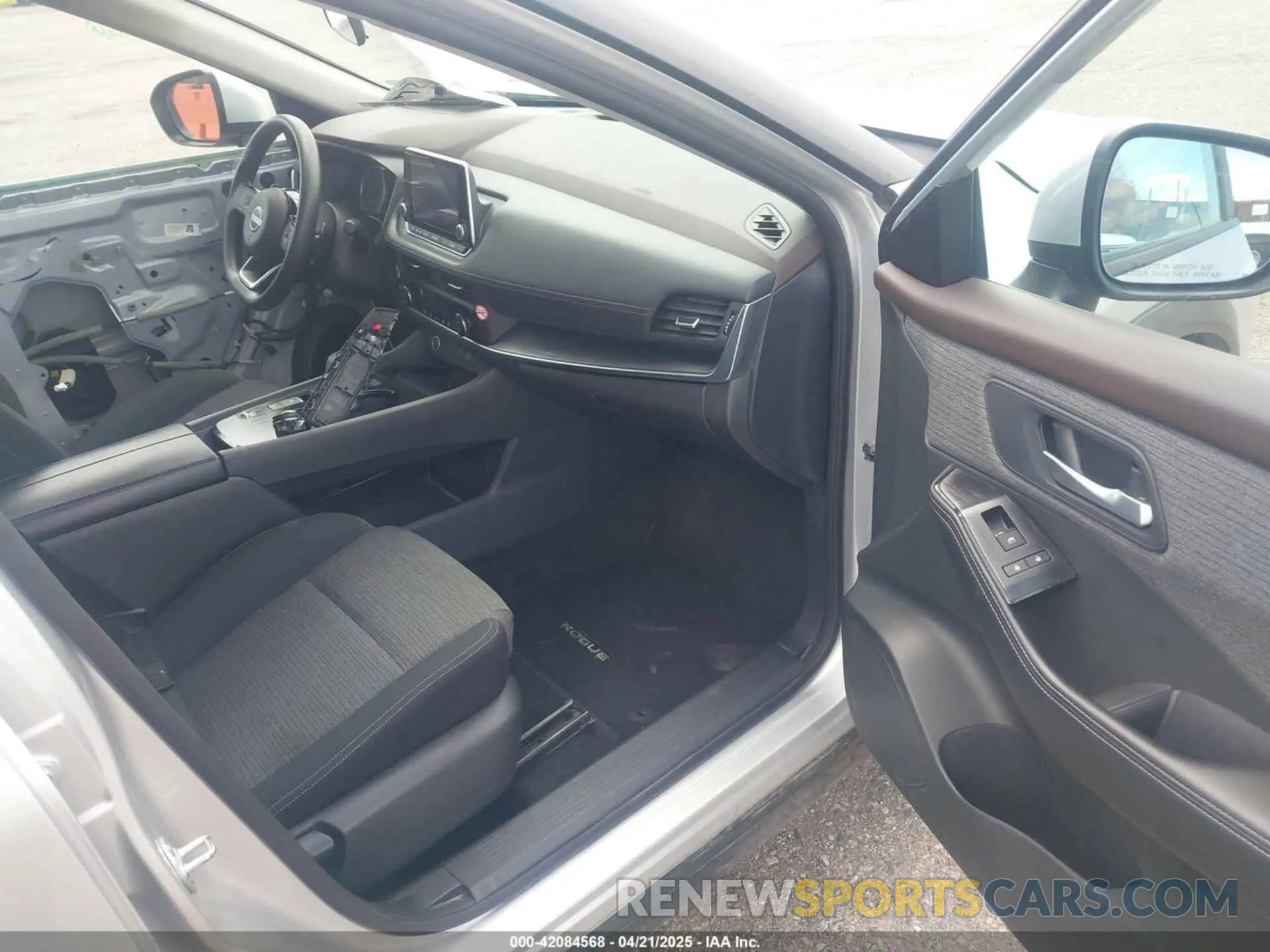 5 Photograph of a damaged car 5N1BT3BA5PC836883 NISSAN ROGUE 2023