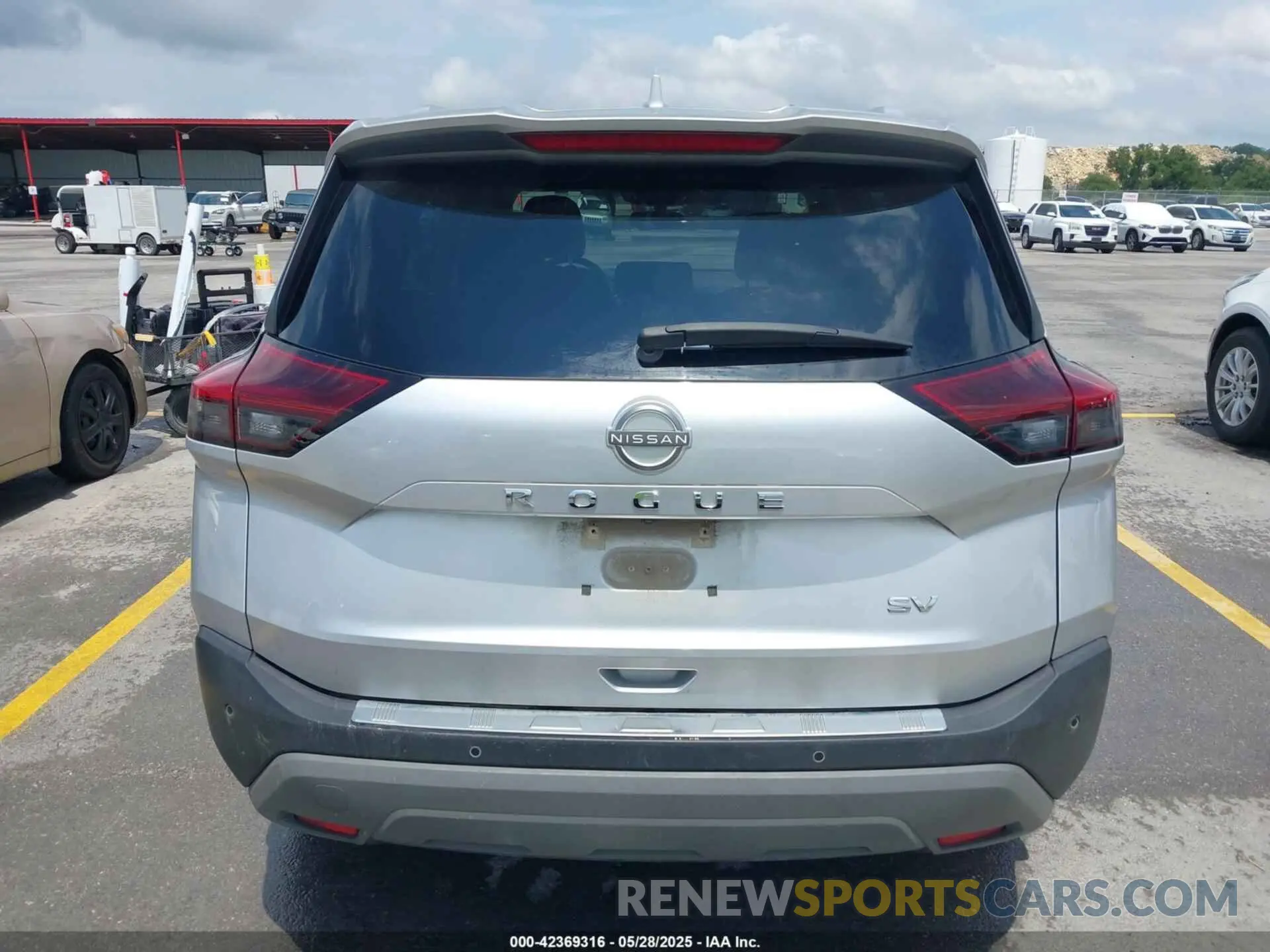 16 Photograph of a damaged car 5N1BT3BA7PC816036 NISSAN ROGUE 2023