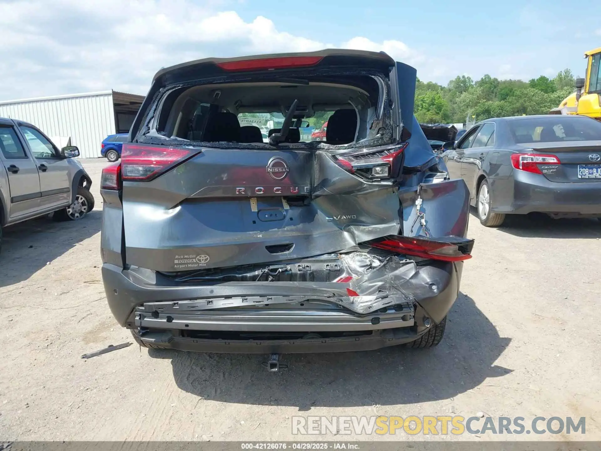 16 Photograph of a damaged car 5N1BT3BB1PC795371 NISSAN ROGUE 2023