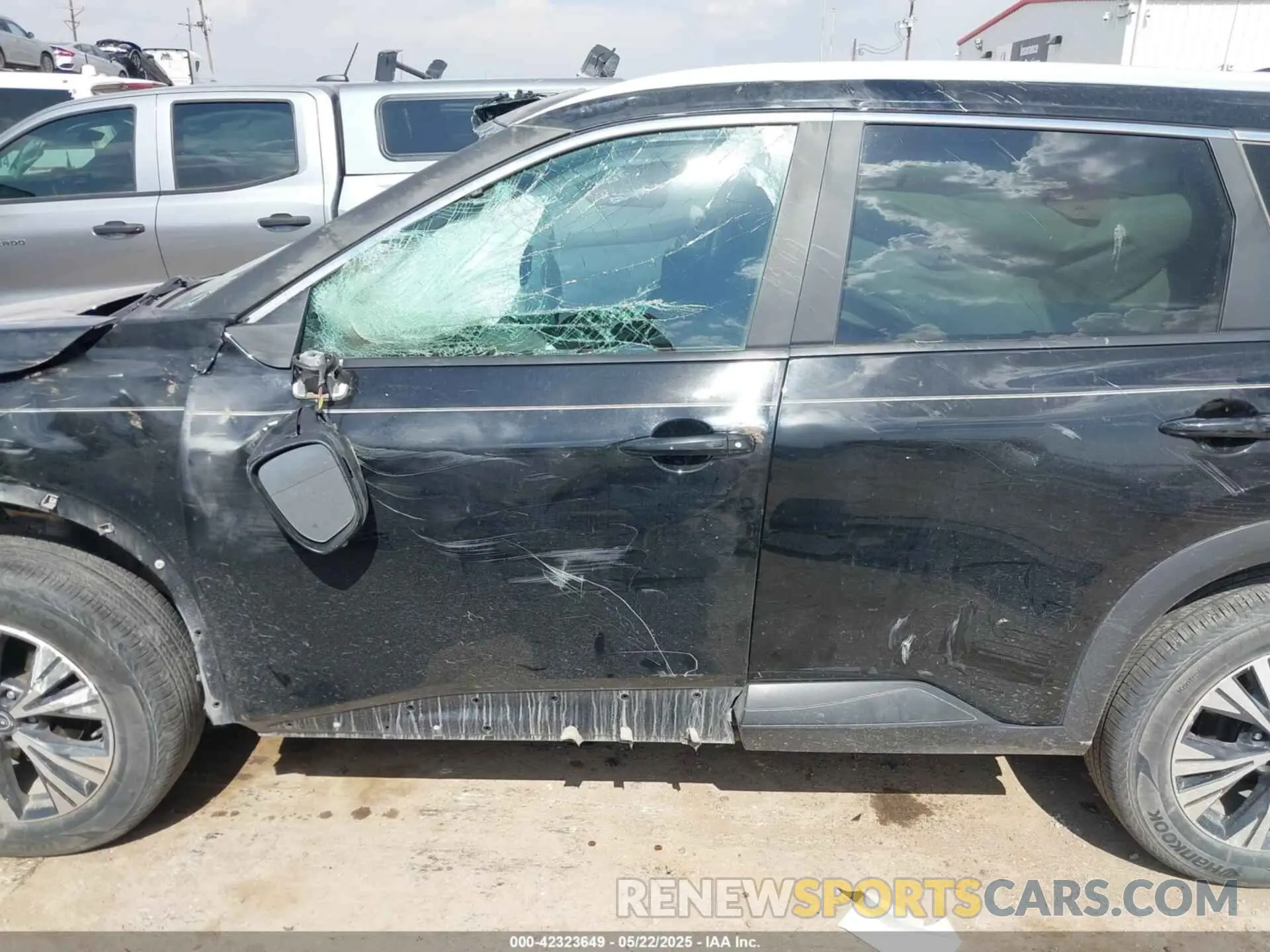 14 Photograph of a damaged car 5N1BT3BB3PC691559 NISSAN ROGUE 2023