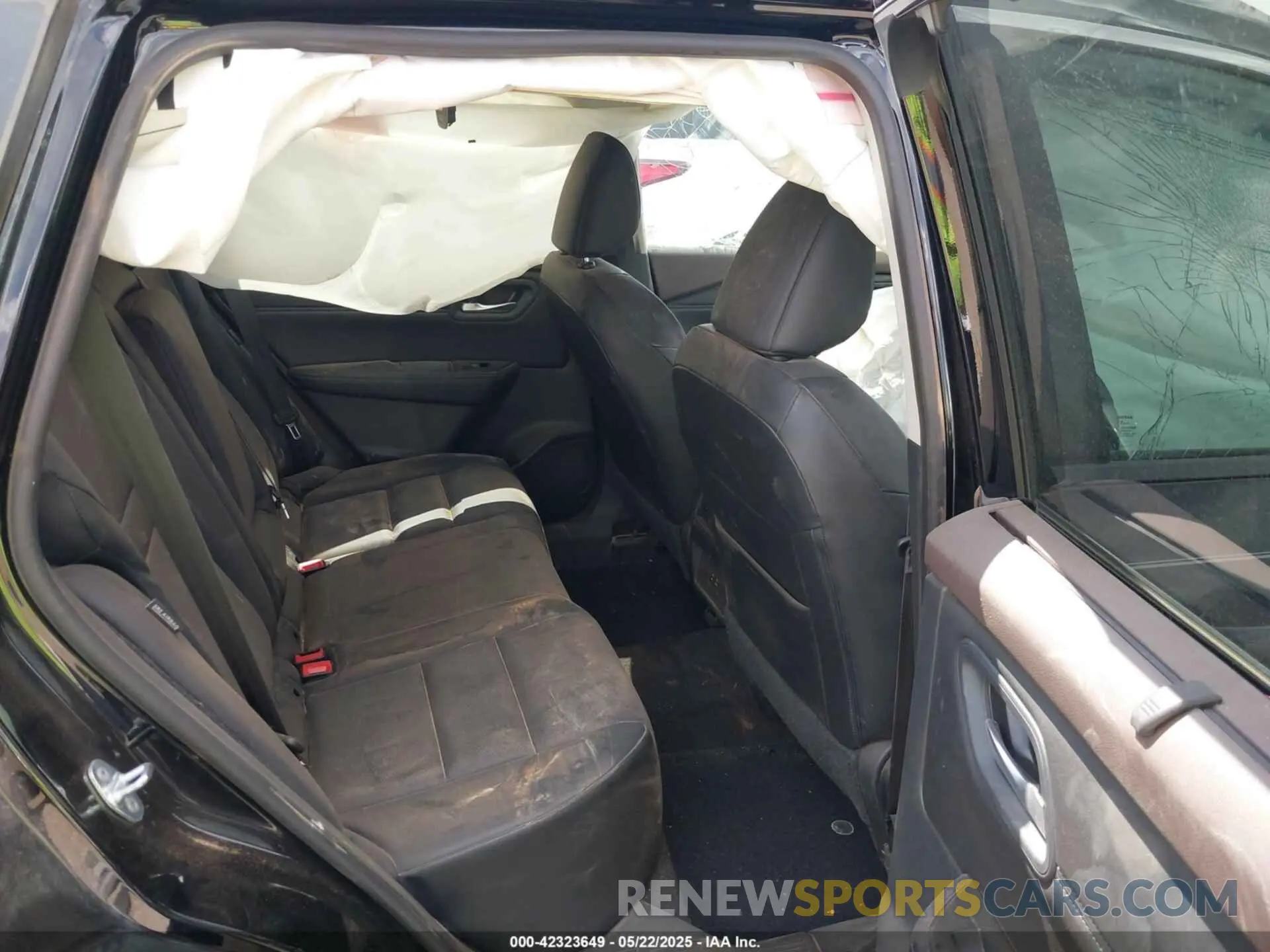 8 Photograph of a damaged car 5N1BT3BB3PC691559 NISSAN ROGUE 2023