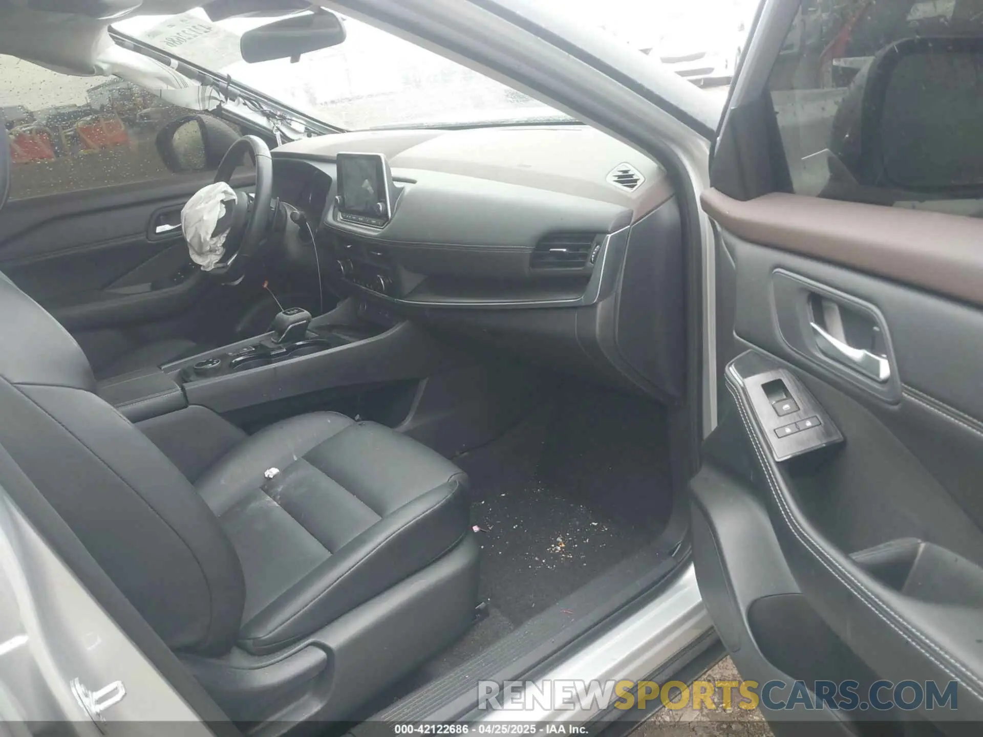 5 Photograph of a damaged car 5N1BT3BB3PC798854 NISSAN ROGUE 2023