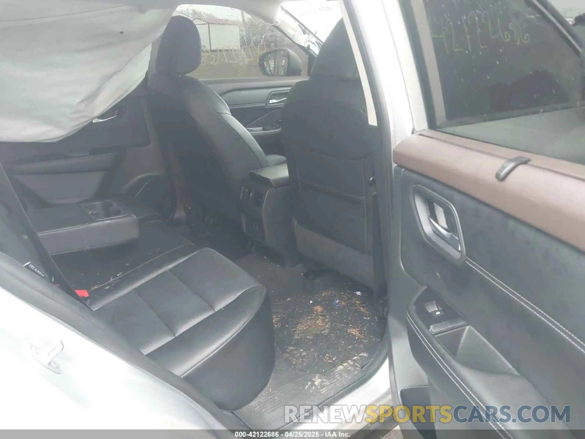 8 Photograph of a damaged car 5N1BT3BB3PC798854 NISSAN ROGUE 2023