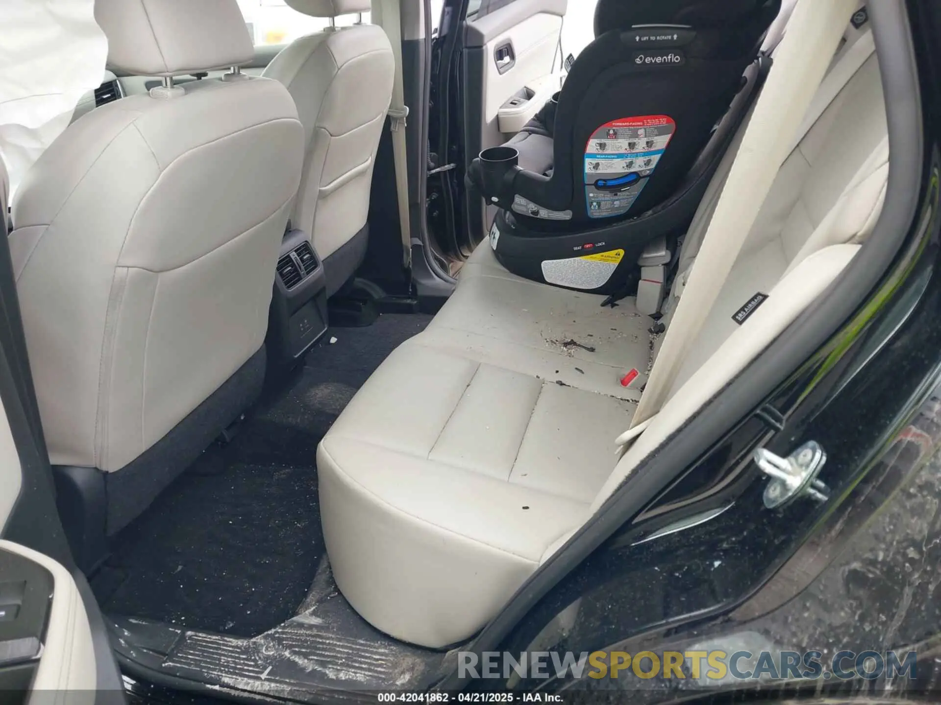 8 Photograph of a damaged car 5N1BT3BB3PC822733 NISSAN ROGUE 2023