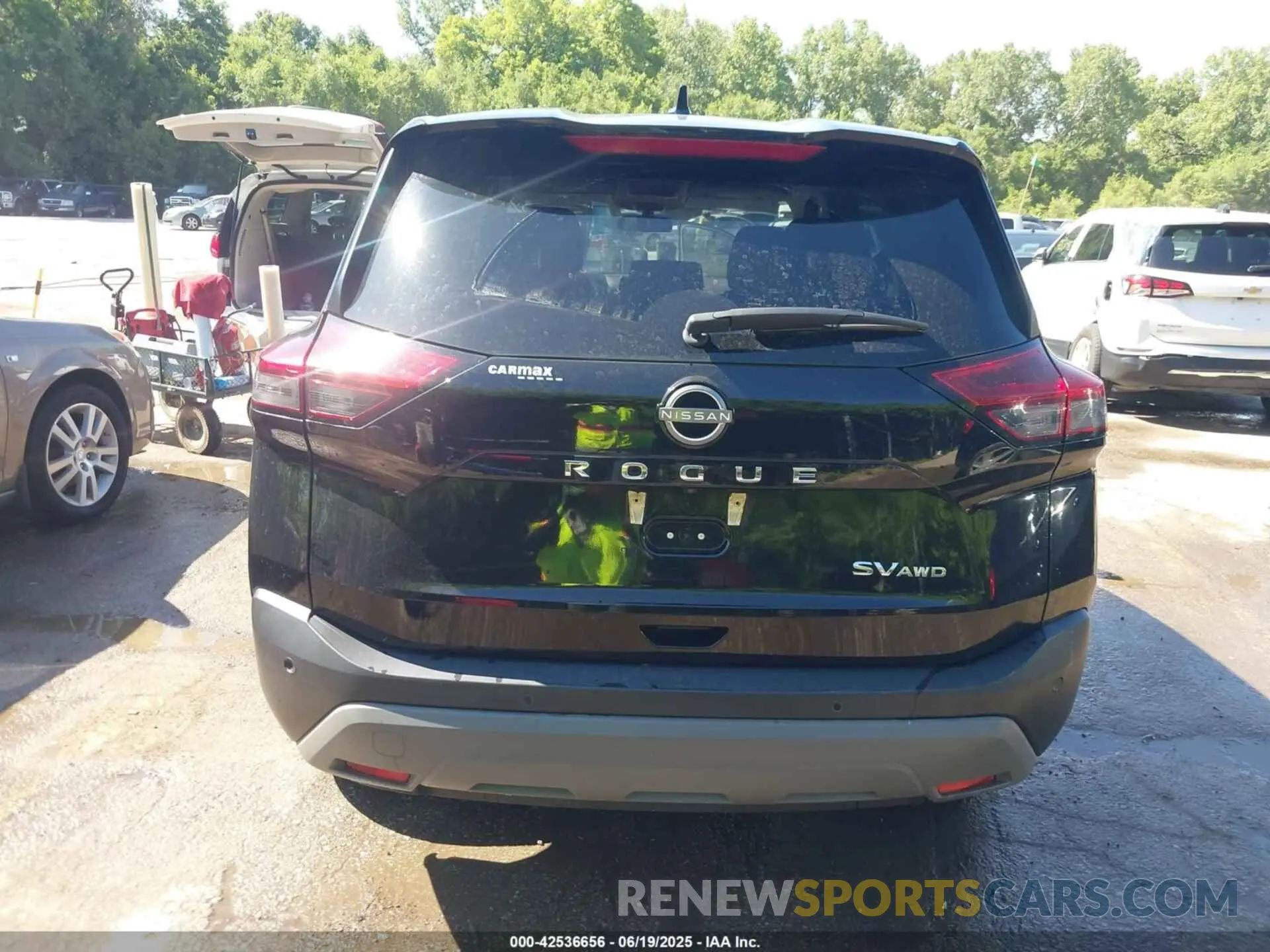 17 Photograph of a damaged car 5N1BT3BB3PC894211 NISSAN ROGUE 2023