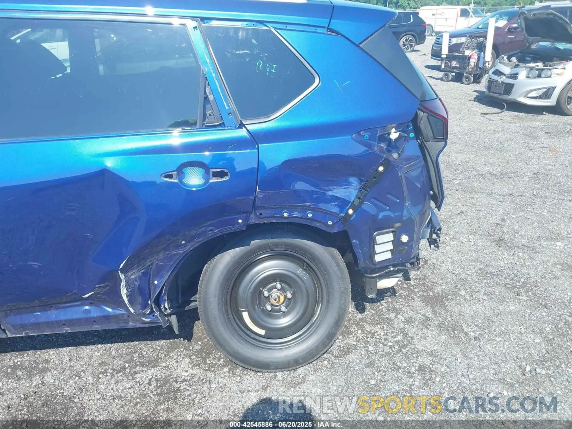 6 Photograph of a damaged car 5N1BT3BB3PC922430 NISSAN ROGUE 2023