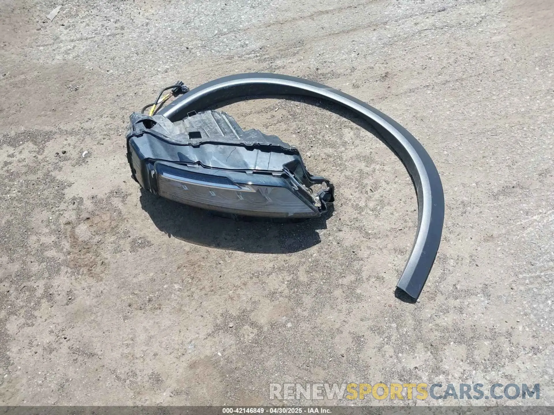 12 Photograph of a damaged car 5N1BT3BB5PC817159 NISSAN ROGUE 2023