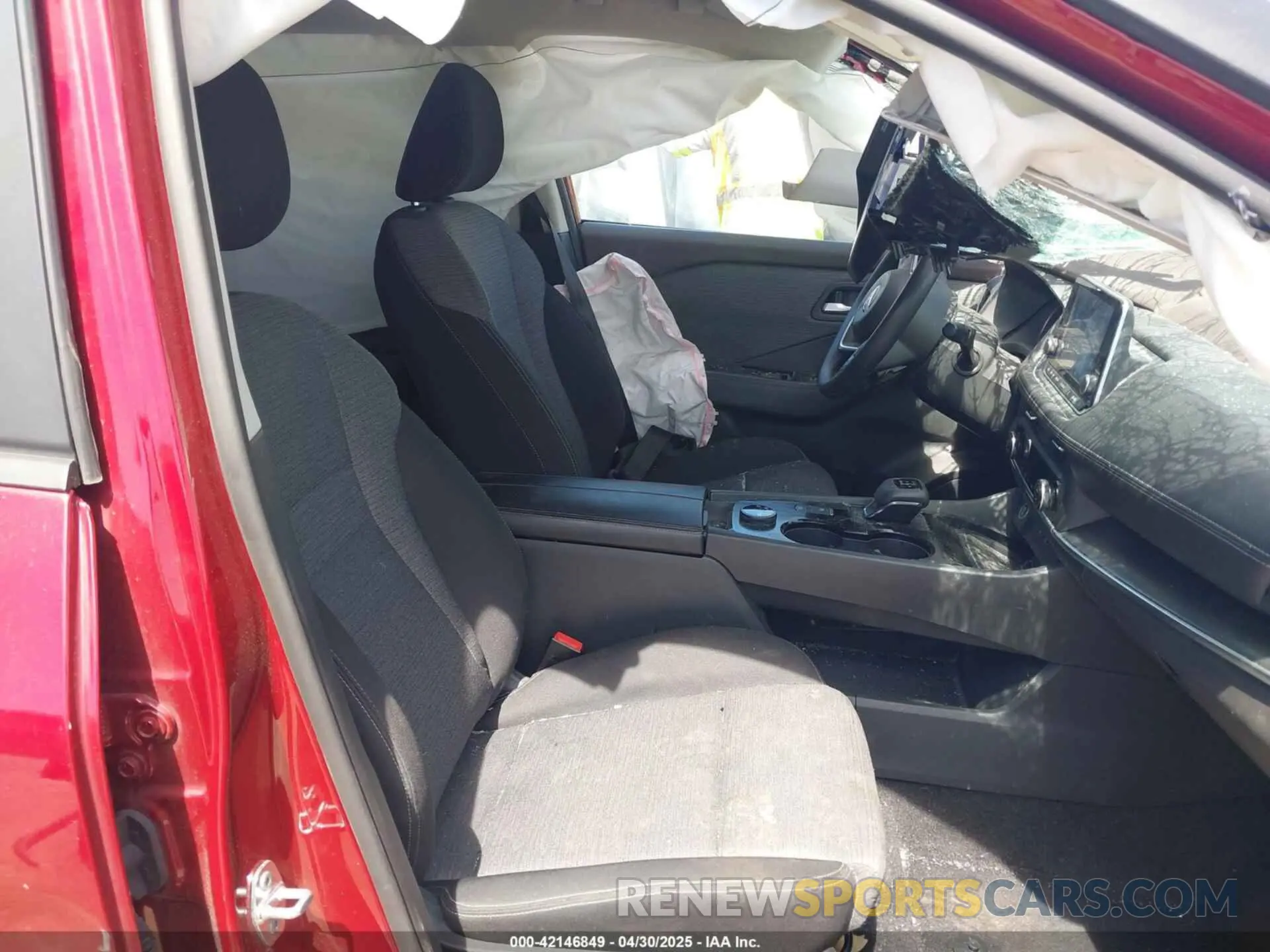 5 Photograph of a damaged car 5N1BT3BB5PC817159 NISSAN ROGUE 2023