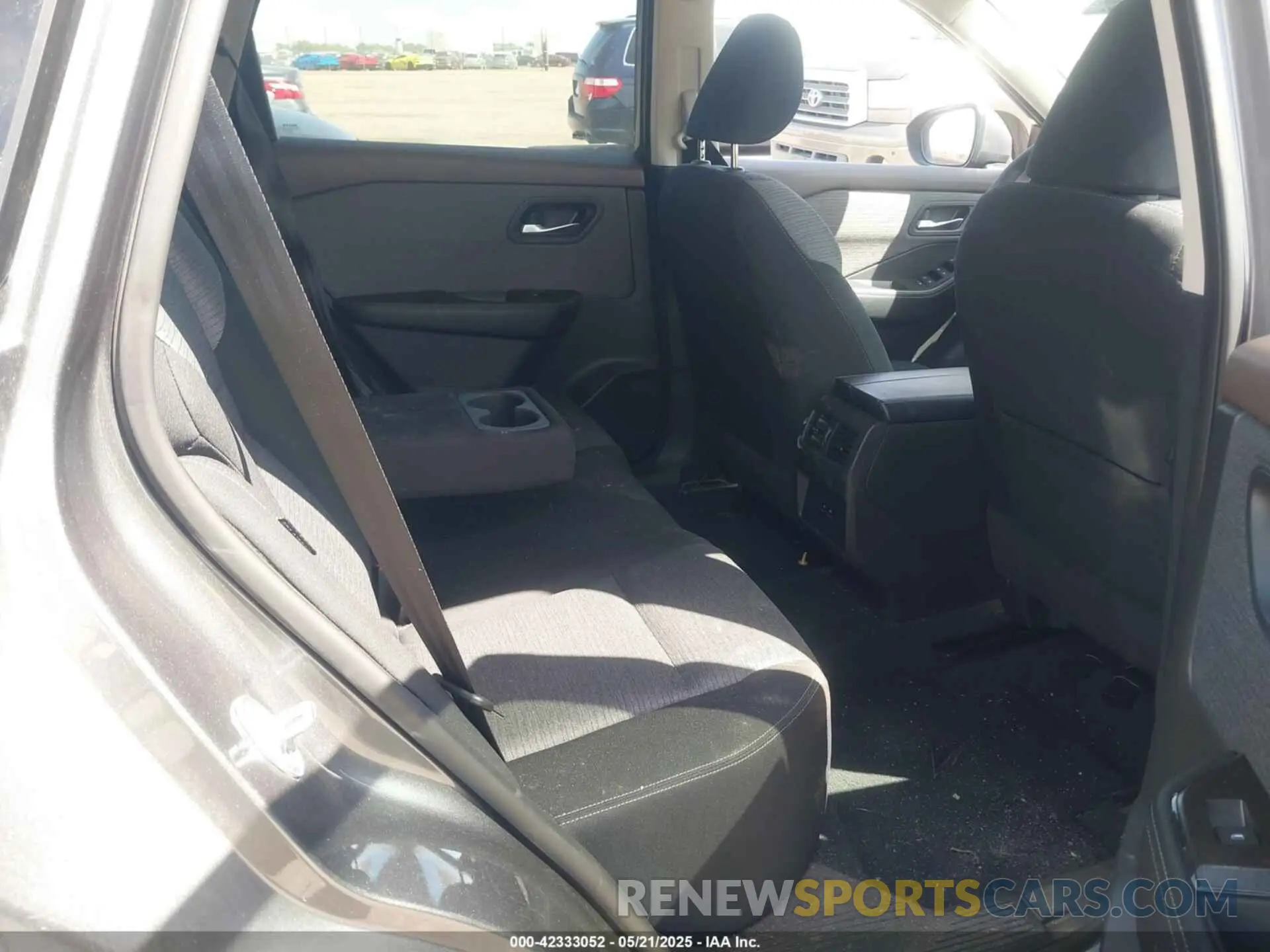 8 Photograph of a damaged car 5N1BT3BB5PC861758 NISSAN ROGUE 2023