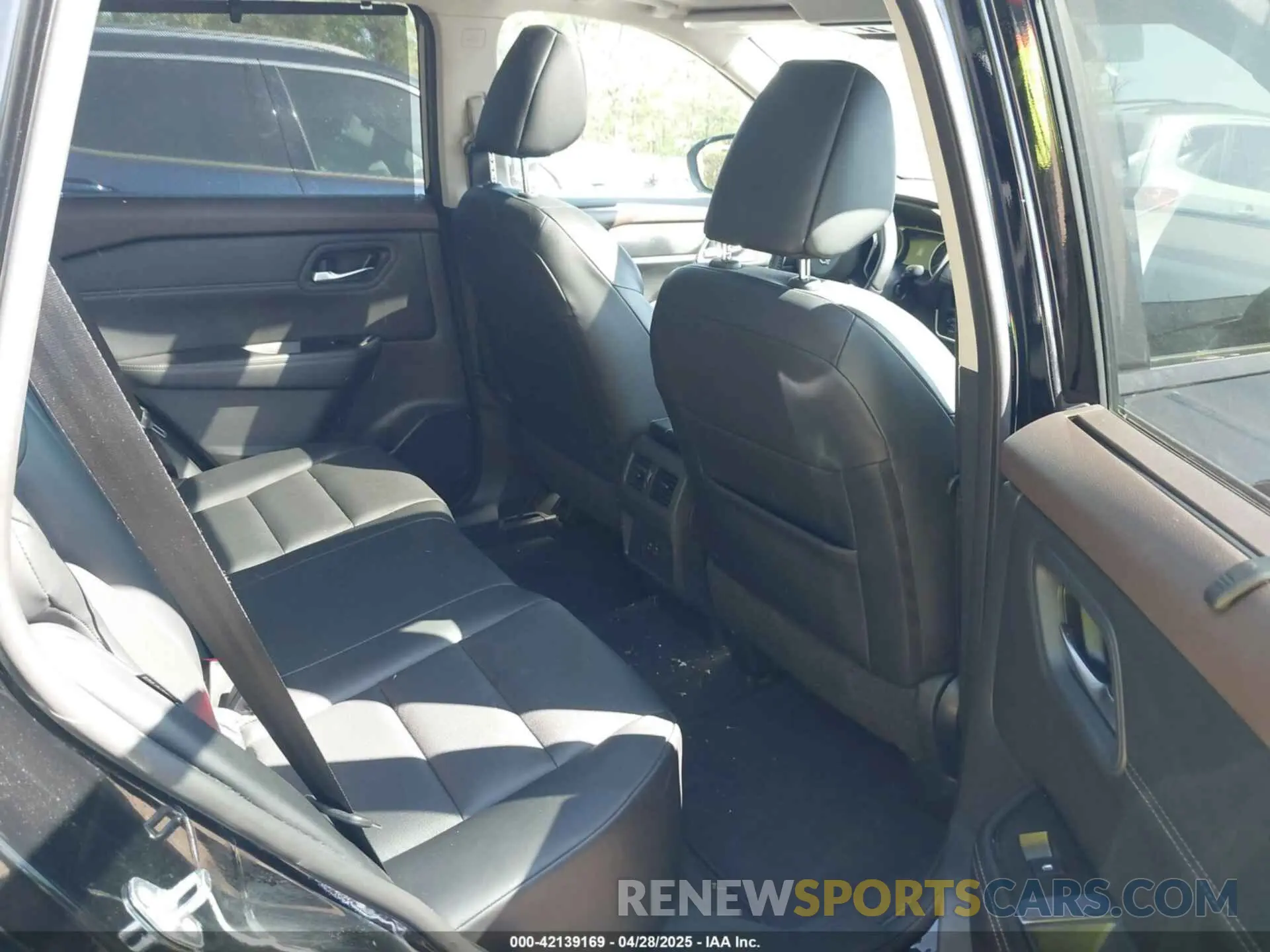 8 Photograph of a damaged car 5N1BT3BB6PC771406 NISSAN ROGUE 2023
