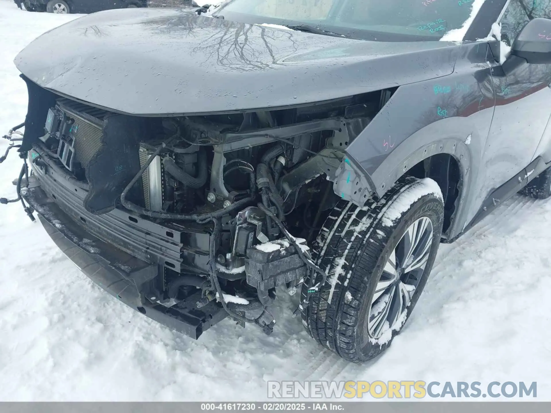 19 Photograph of a damaged car 5N1BT3BB7PC689488 NISSAN ROGUE 2023