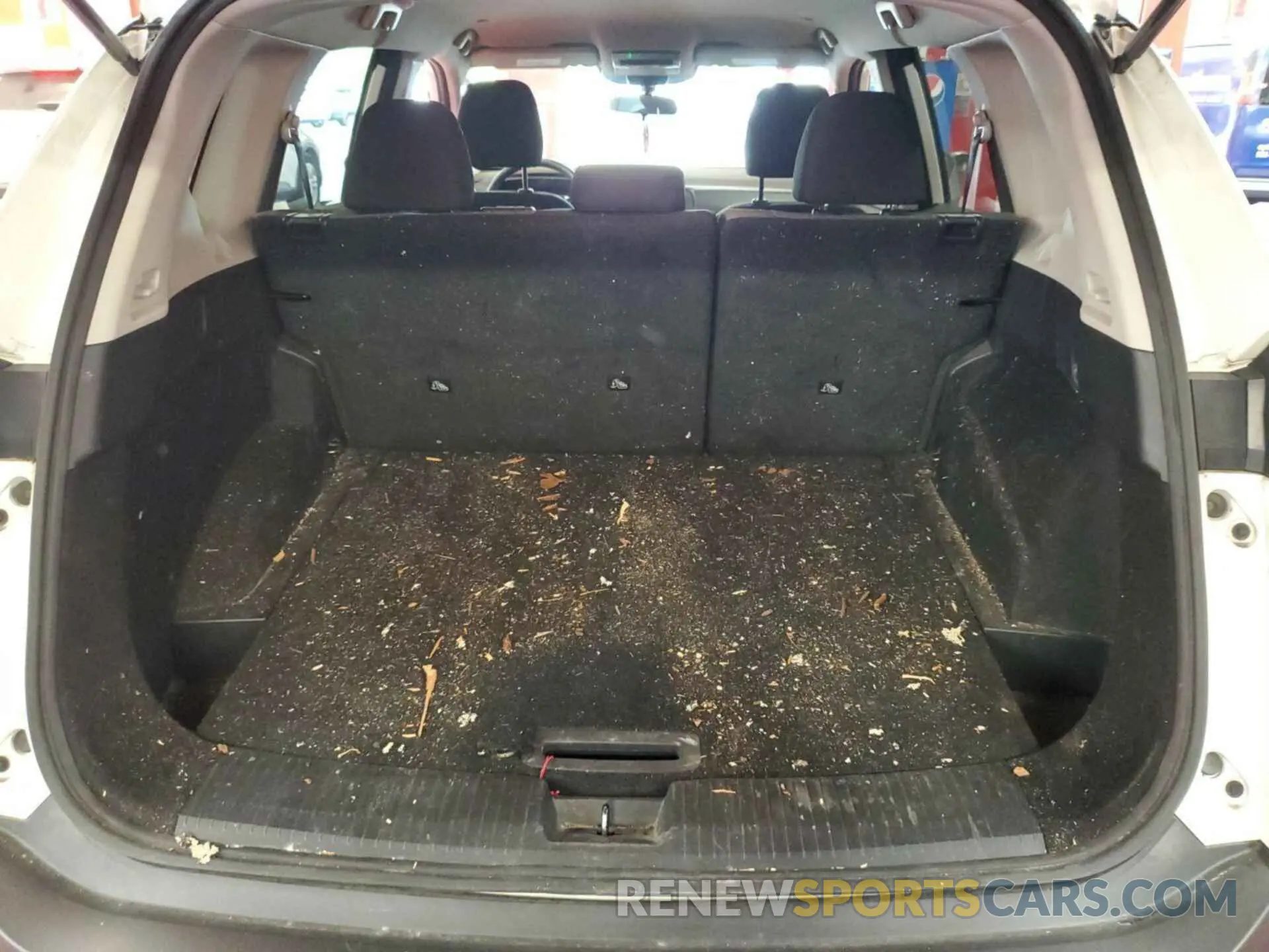 5 Photograph of a damaged car 5N1BT3BB7PC808527 NISSAN ROGUE 2023