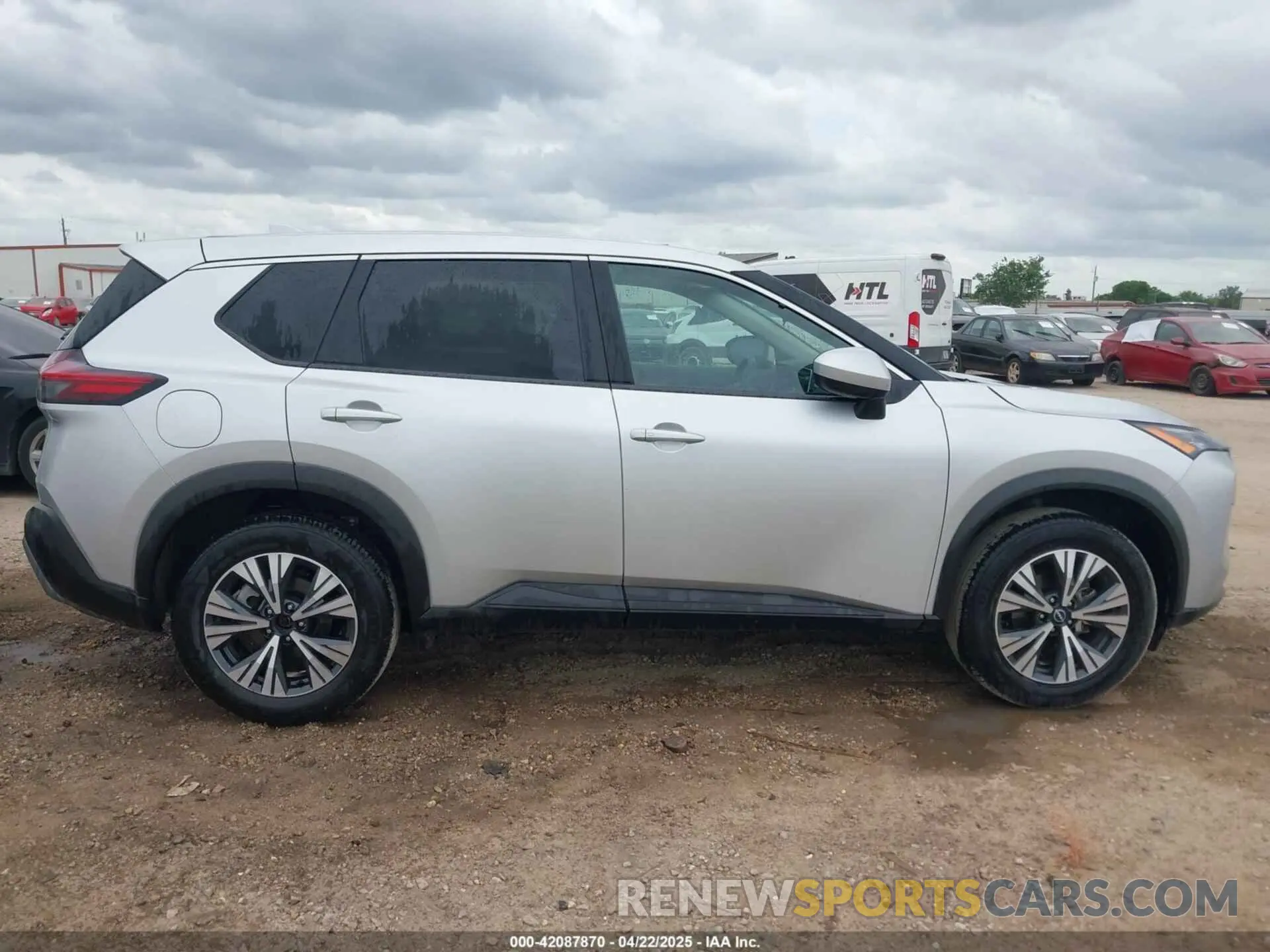 13 Photograph of a damaged car 5N1BT3BB8PC945119 NISSAN ROGUE 2023