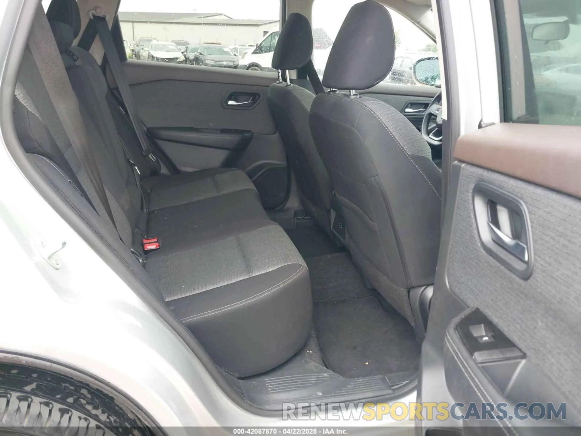 8 Photograph of a damaged car 5N1BT3BB8PC945119 NISSAN ROGUE 2023