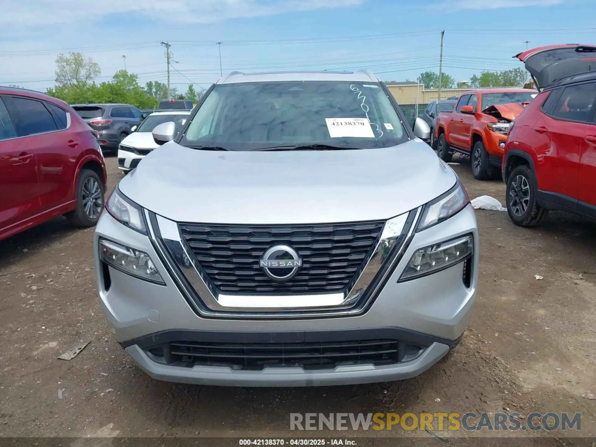 12 Photograph of a damaged car 5N1BT3BBXPC677013 NISSAN ROGUE 2023